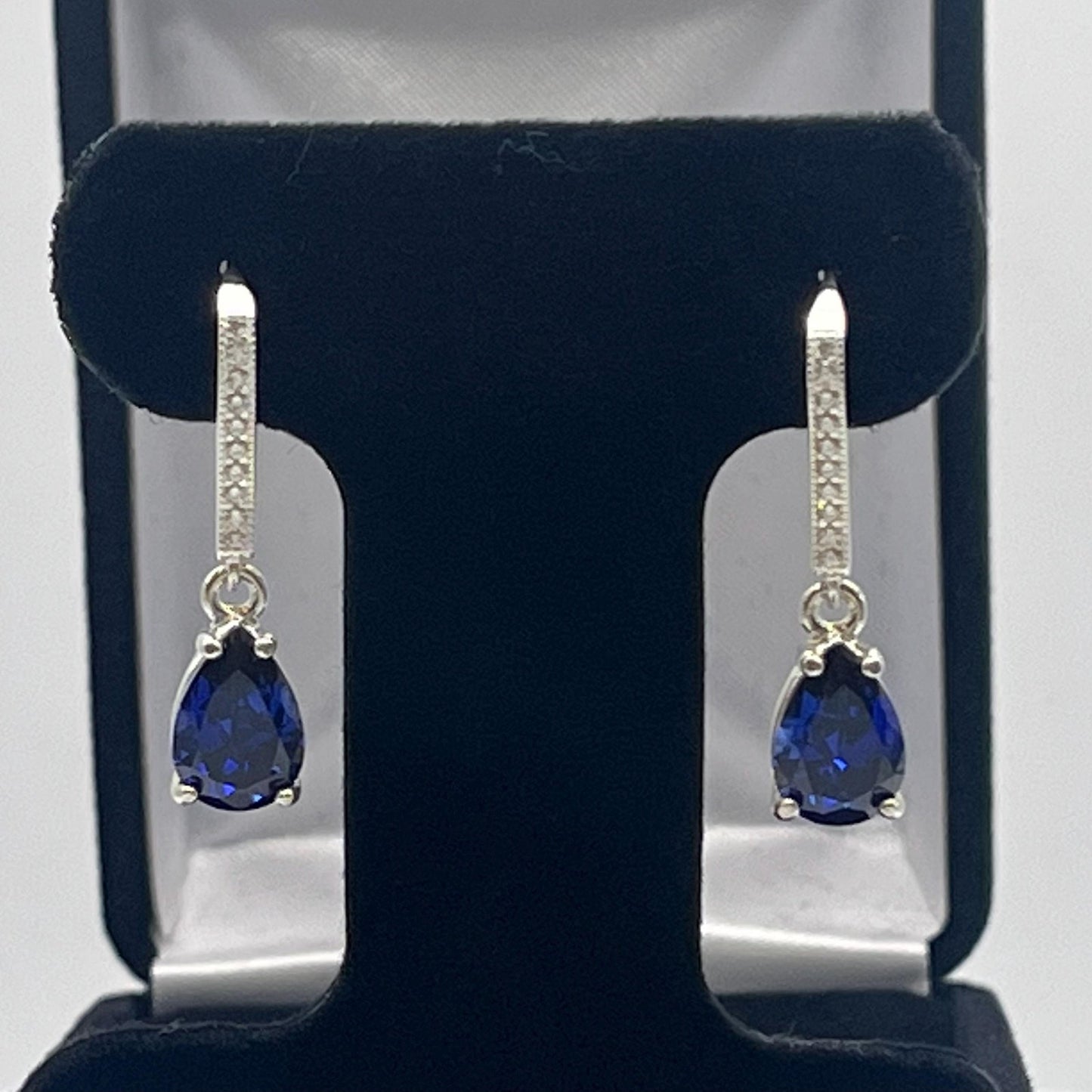 Beautiful 6ctw Blue & White Sapphire Earrings