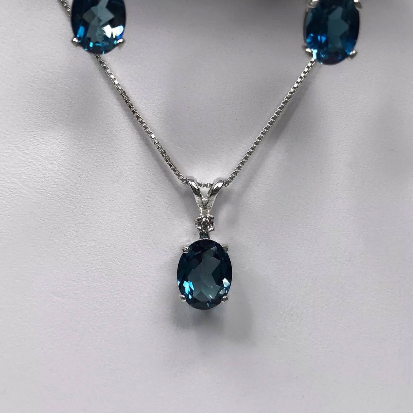 Beautiful 5.3ctw London Blue Topaz Necklace & Earrings Set