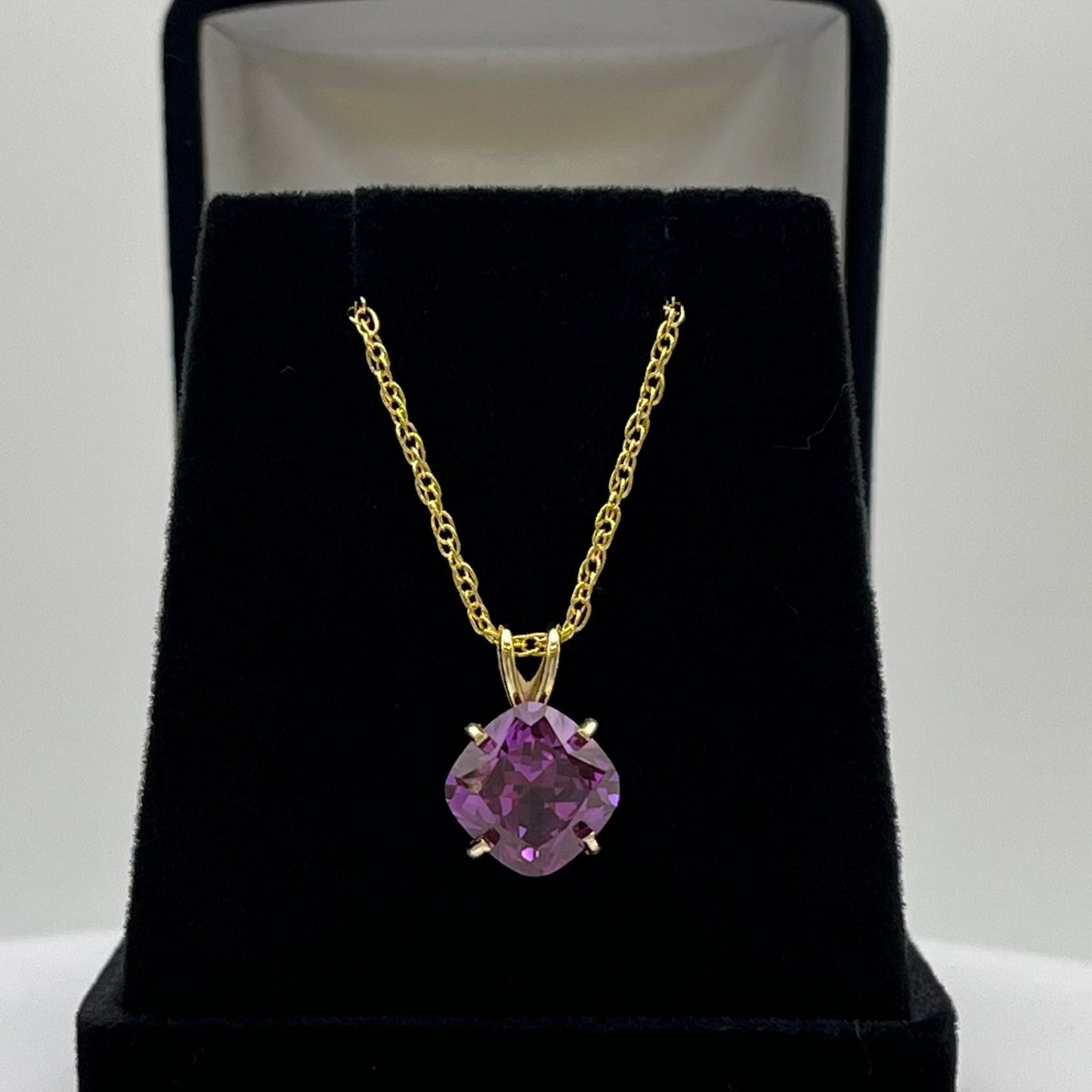 Gorgeous 14k Gold 5ct Cushion Cut Corundum Alexandrite Pendant Necklace Cushion Alexandrite Trending Jewelry Gift June