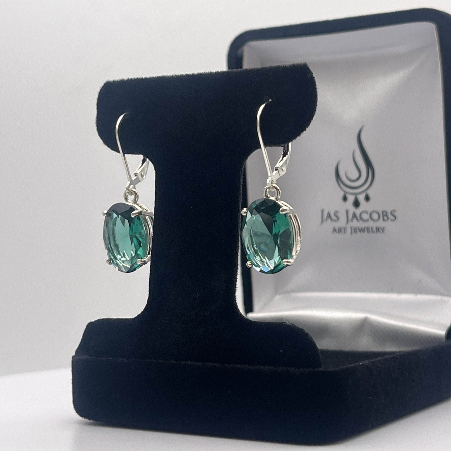 GORGEOUS 8ctw Oval Cut Green Quartz Earrings