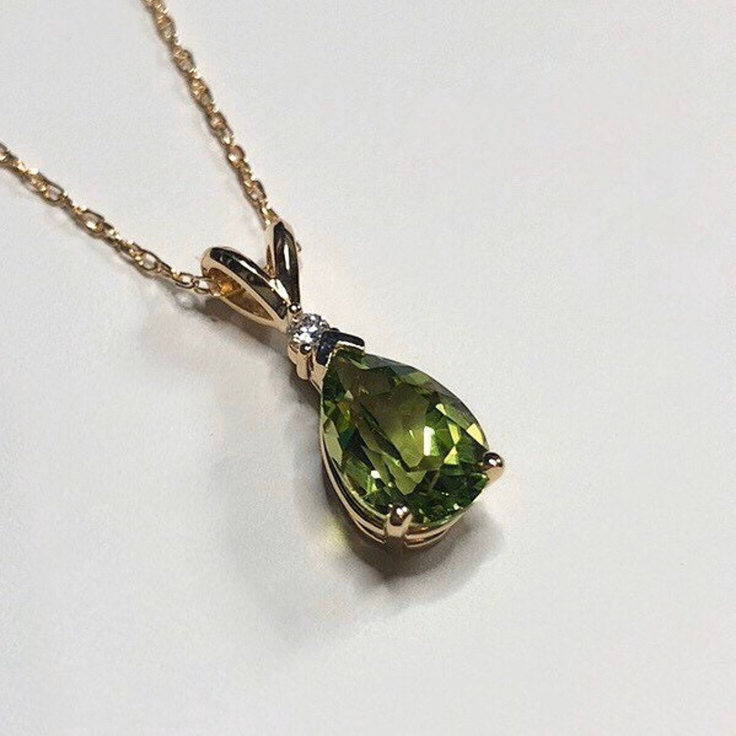Beautiful 2.2ct Genuine Pear Cut Peridot and Diamond Necklace 14k Gold Jewelry Gift August Birthstone jewelry