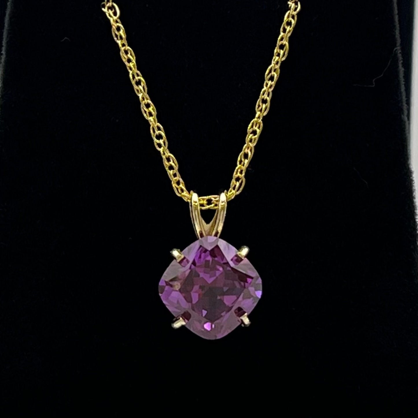 Gorgeous 14k Gold 5ct Cushion Cut Corundum Alexandrite Pendant Necklace Cushion Alexandrite Trending Jewelry Gift June
