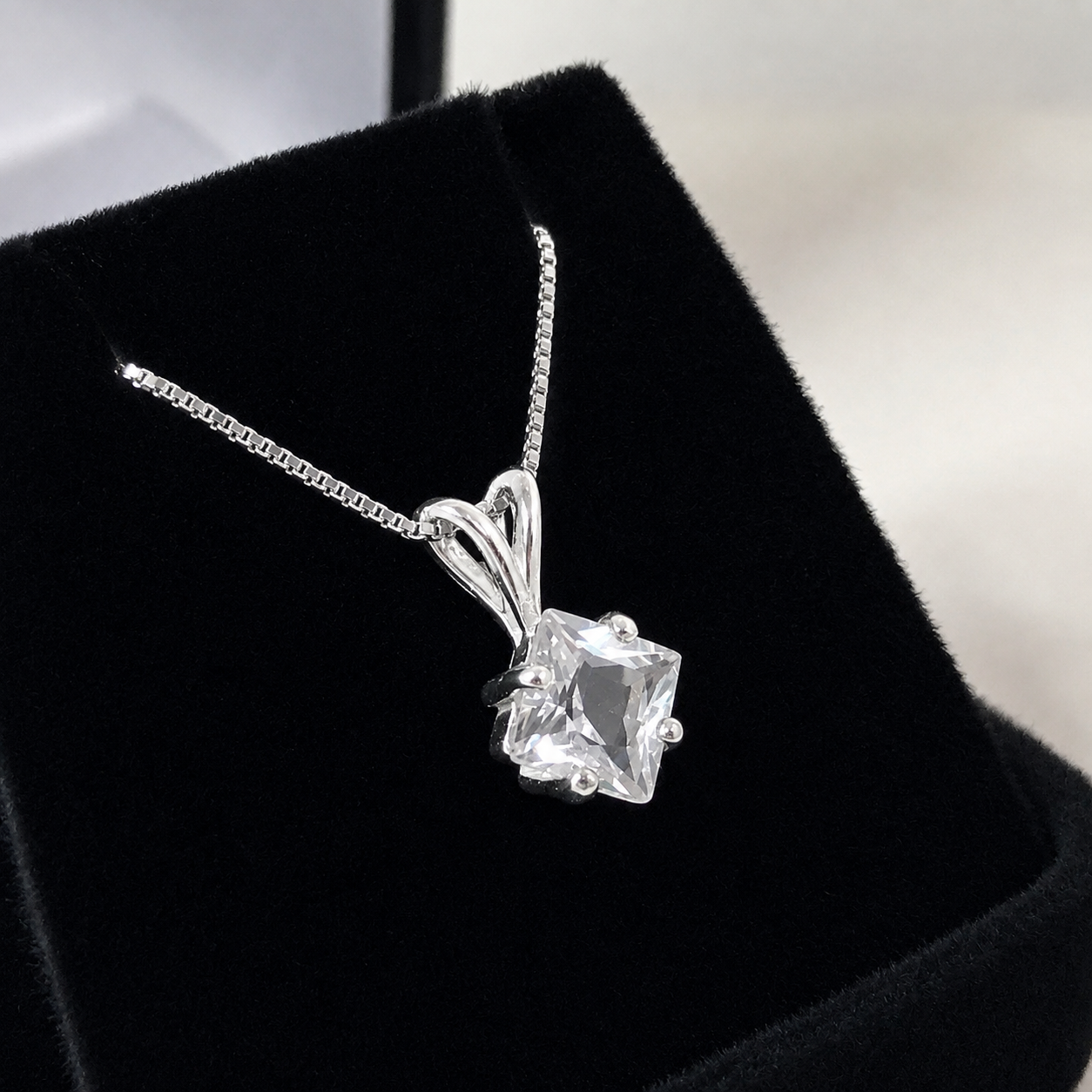 1.2 Ct Princess Cut White Sapphire Solitaire Pendant Necklace