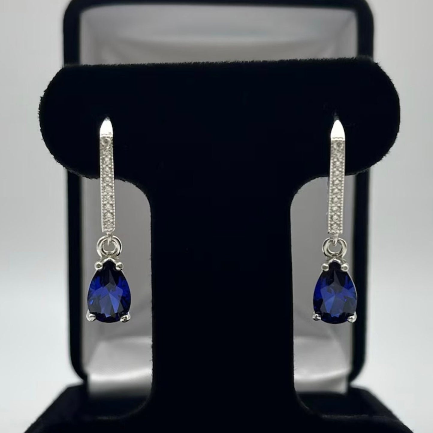 Beautiful 3.6ctw Pear Cut Blue & White Sapphire Earrings
