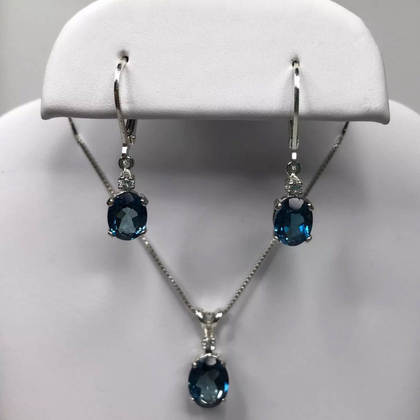 Beautiful 5.3ctw London Blue Topaz Necklace & Earrings Set
