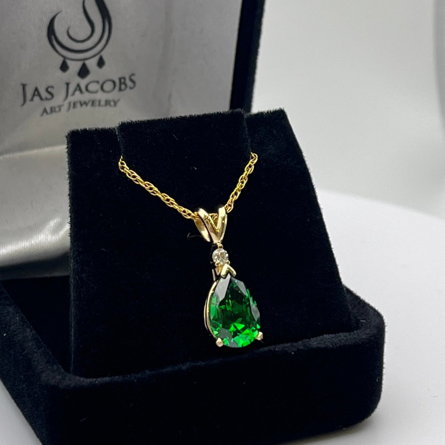 Beautiful 2ct Pear Cut Emerald Necklace Diamond Accent 14k Yellow Gold Pendant Necklace Jewelry Gift May Birthstone