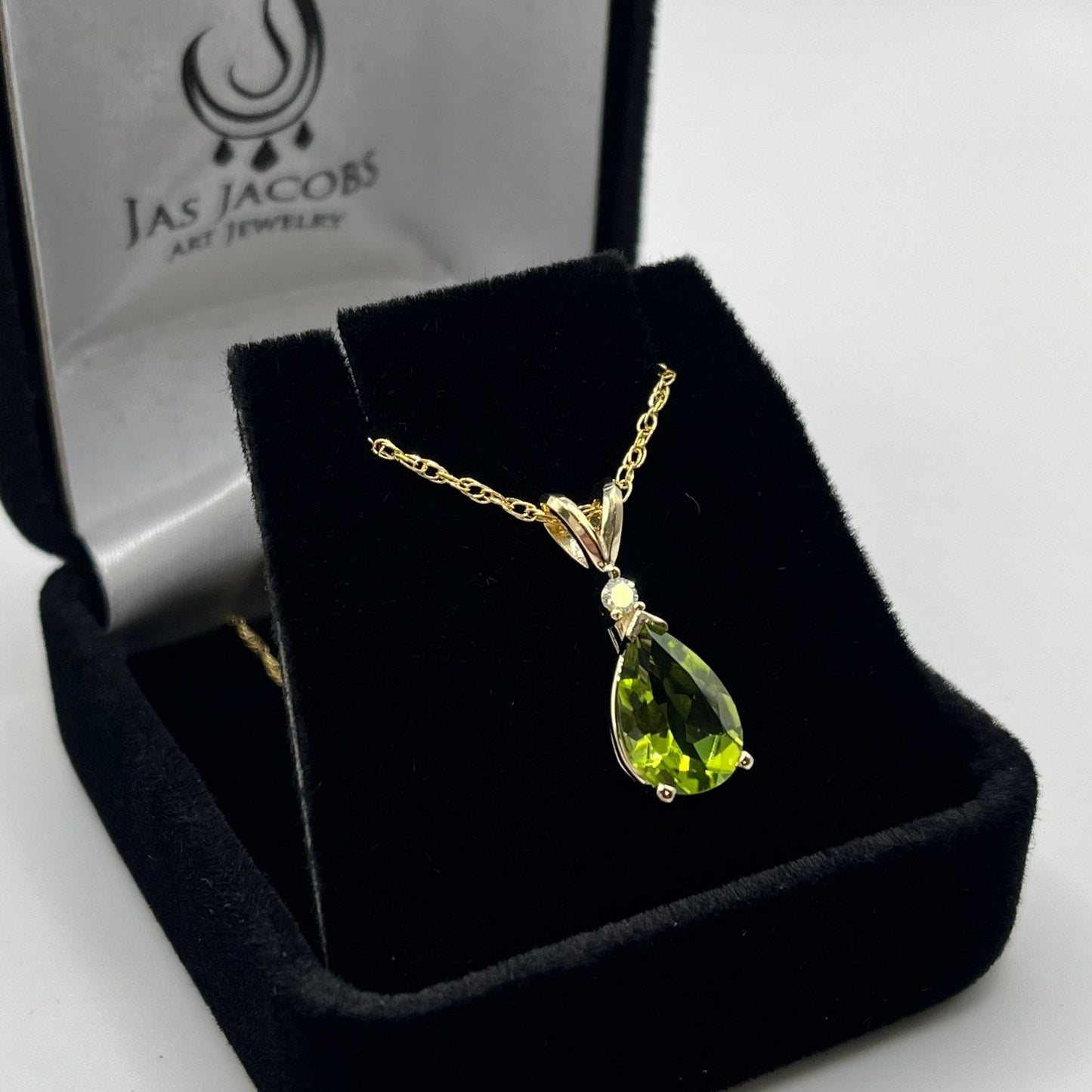 Beautiful 2.2ct Genuine Pear Cut Peridot and Diamond Necklace 14k Gold Jewelry Gift August Birthstone jewelry