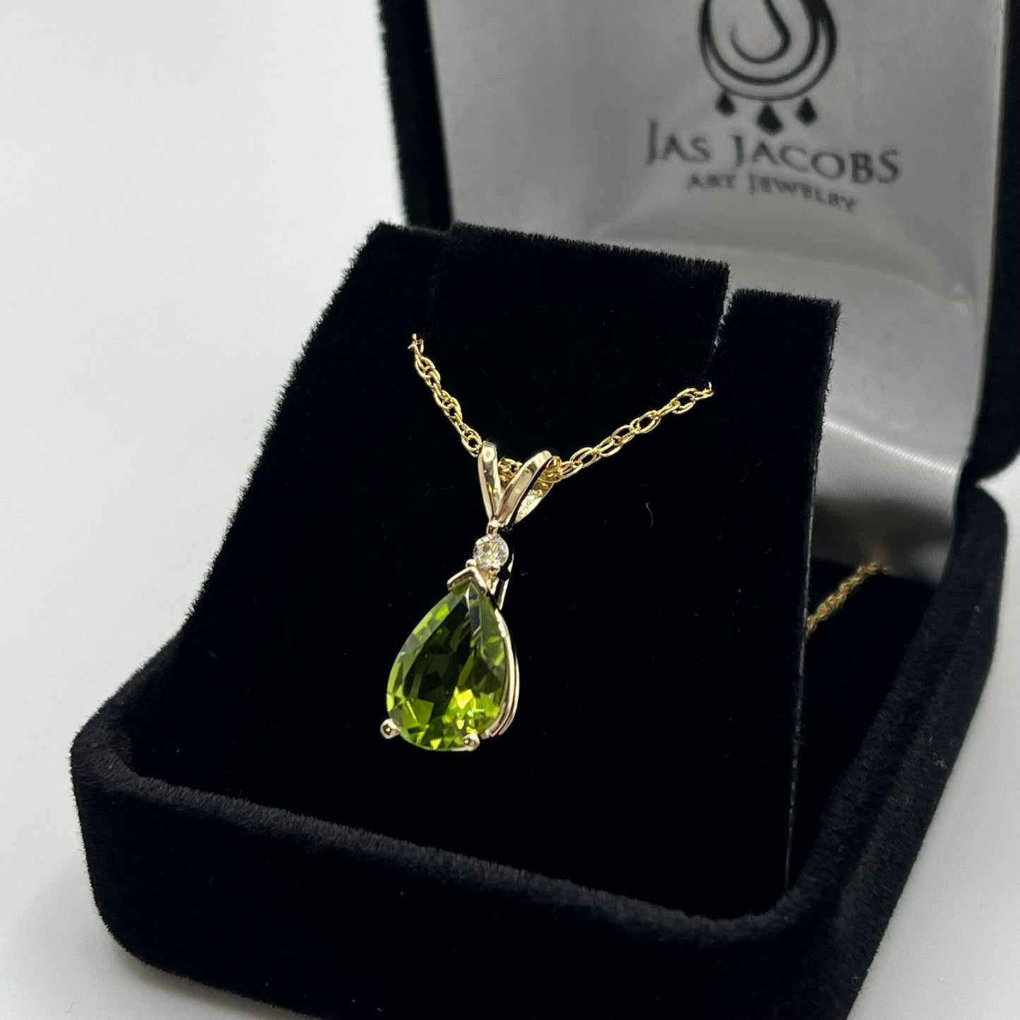 Beautiful 2.2ct Genuine Pear Cut Peridot and Diamond Necklace 14k Gold Jewelry Gift August Birthstone jewelry