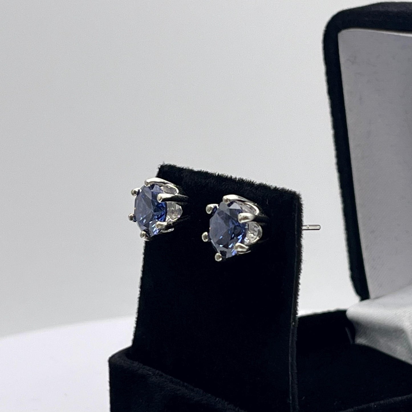 Beautiful 4ct Violet Blue Tanzanite Earrings Stud Sterling Silver Trending Jewelry Gift Tanzanite Jewelry Niece