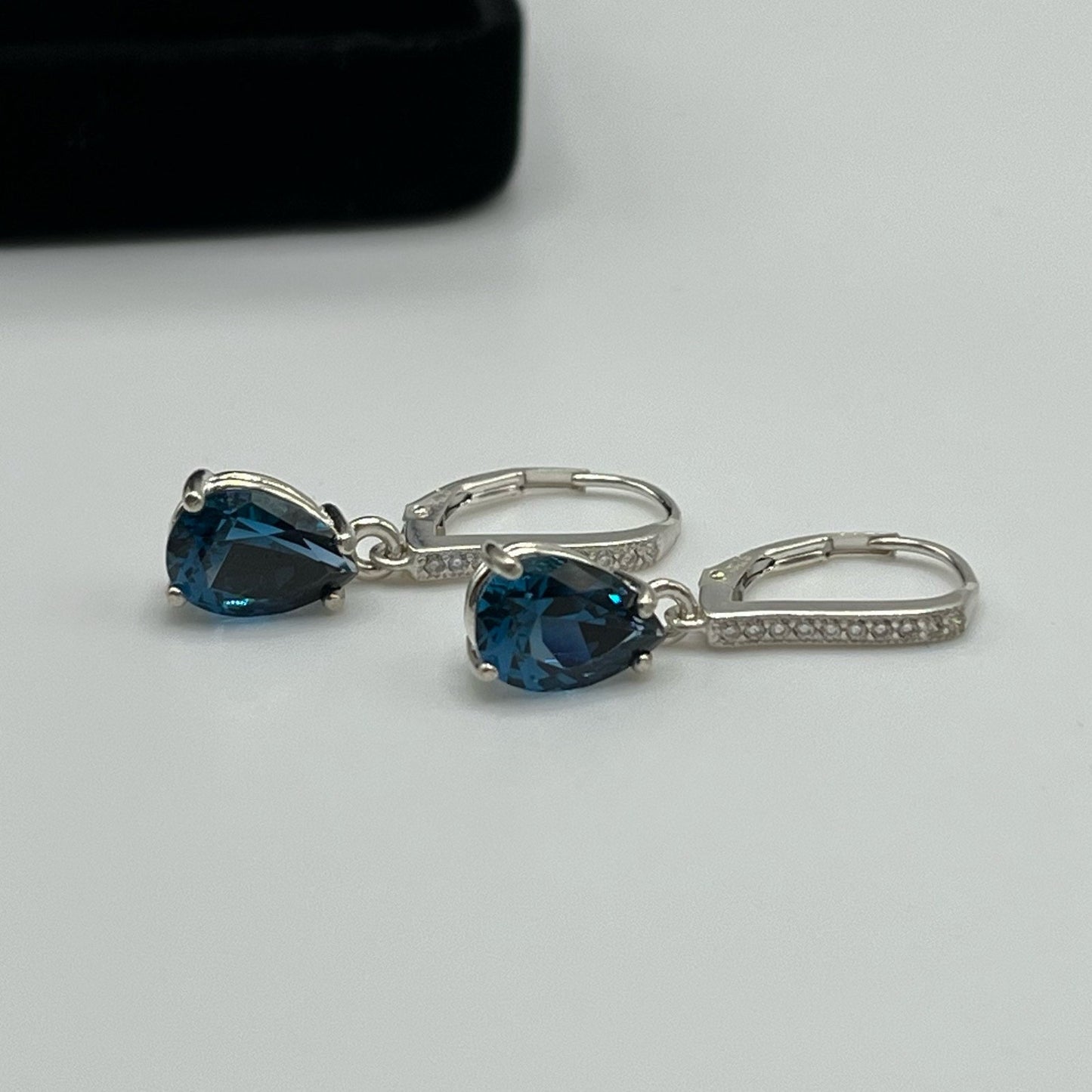 BEAUTIFUL 4.5ctw Pear Cut London Blue Spinel Earrings in Sterling Silver