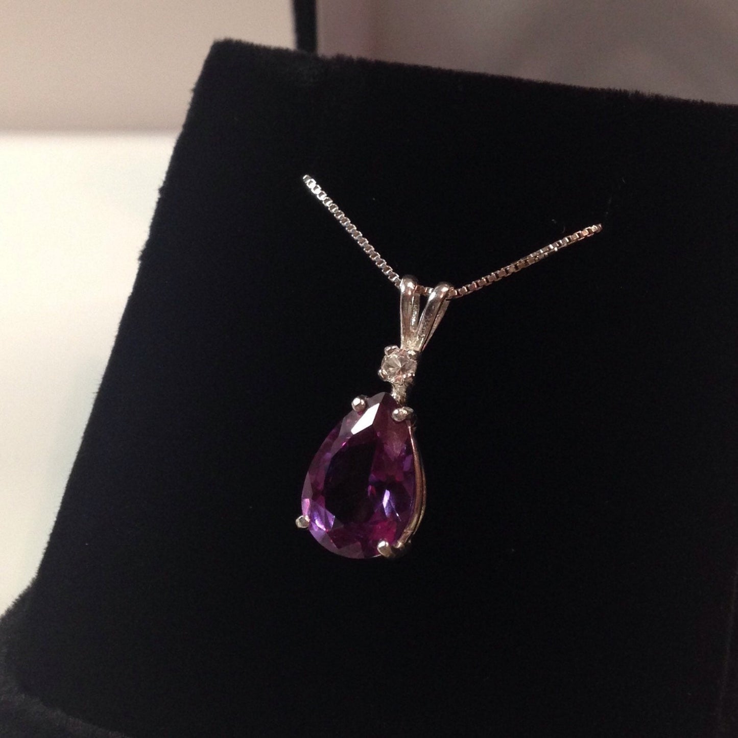 BEAUTIFUL 7ct Alexandrite & White Sapphire Sterling Silver Pear Pendant Necklace Jewelry Gift Color Change June Birthday