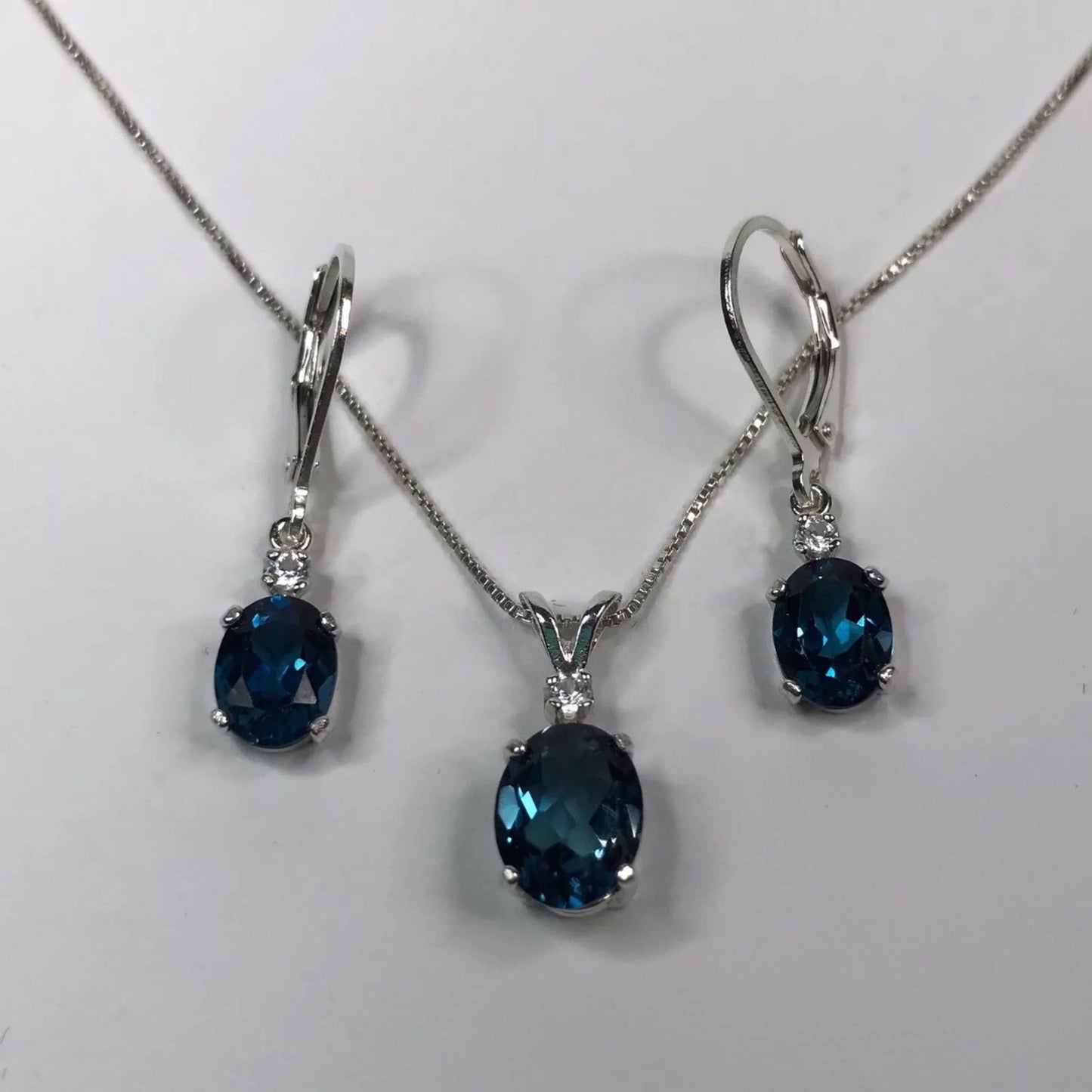Beautiful 5.3ctw London Blue Topaz Necklace & Earrings Set