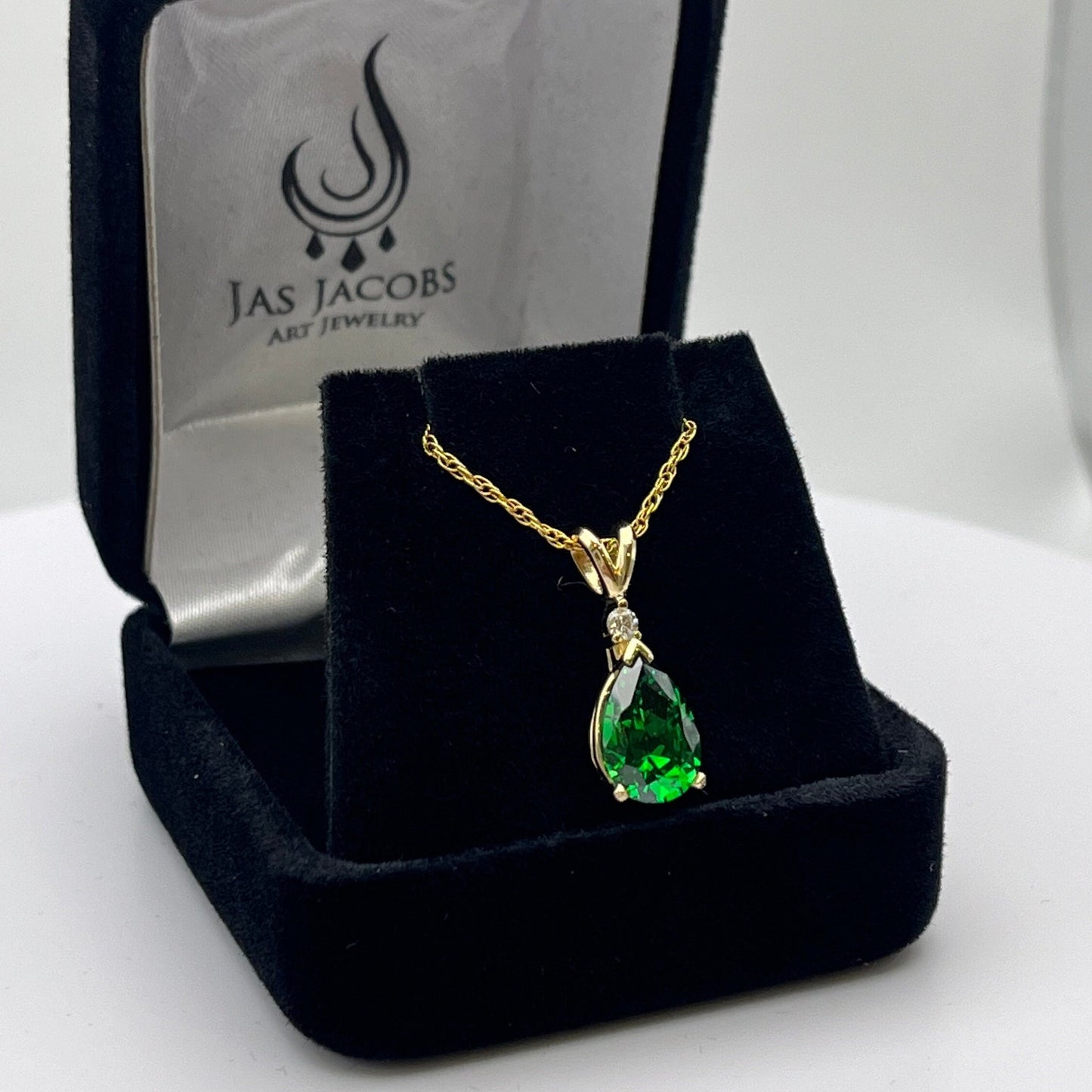 Beautiful 2ct Pear Cut Emerald Necklace Diamond Accent 14k Yellow Gold Pendant Necklace Jewelry Gift May Birthstone