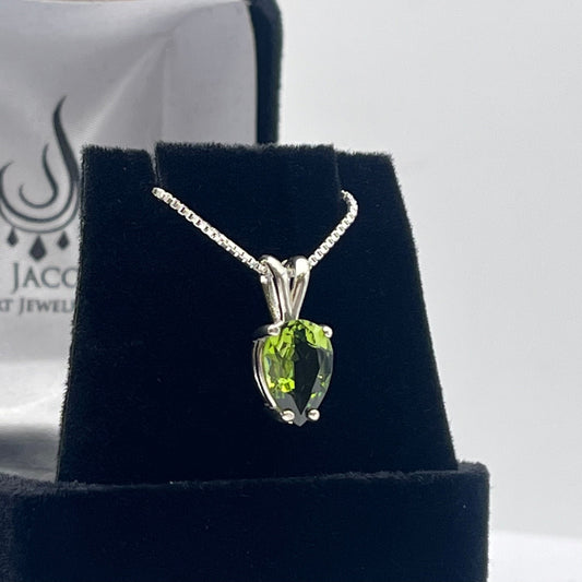 BEAUTIFUL 2ct Pear Cut Peridot Necklace