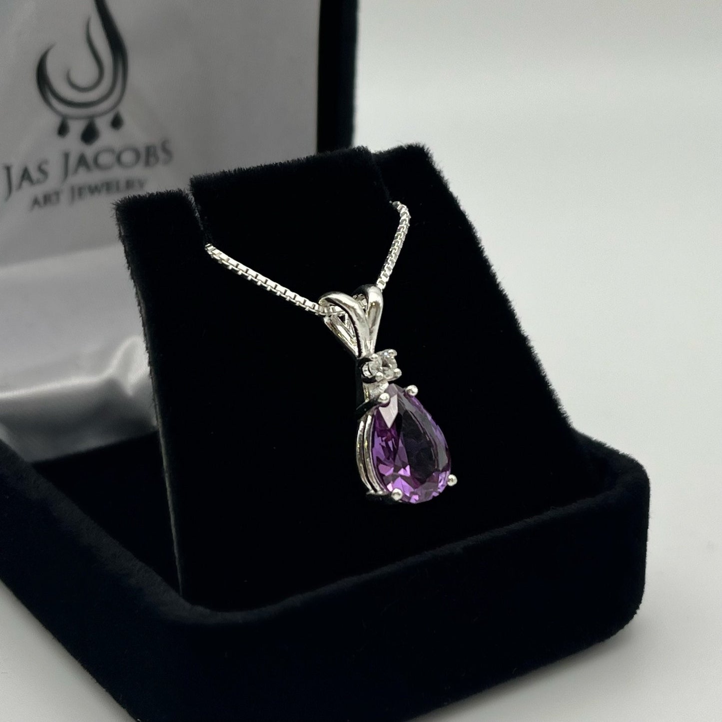 Beautiful 2.5ctw Pear Cut Alexandrite Necklace with White Sapphire Accent Color Change