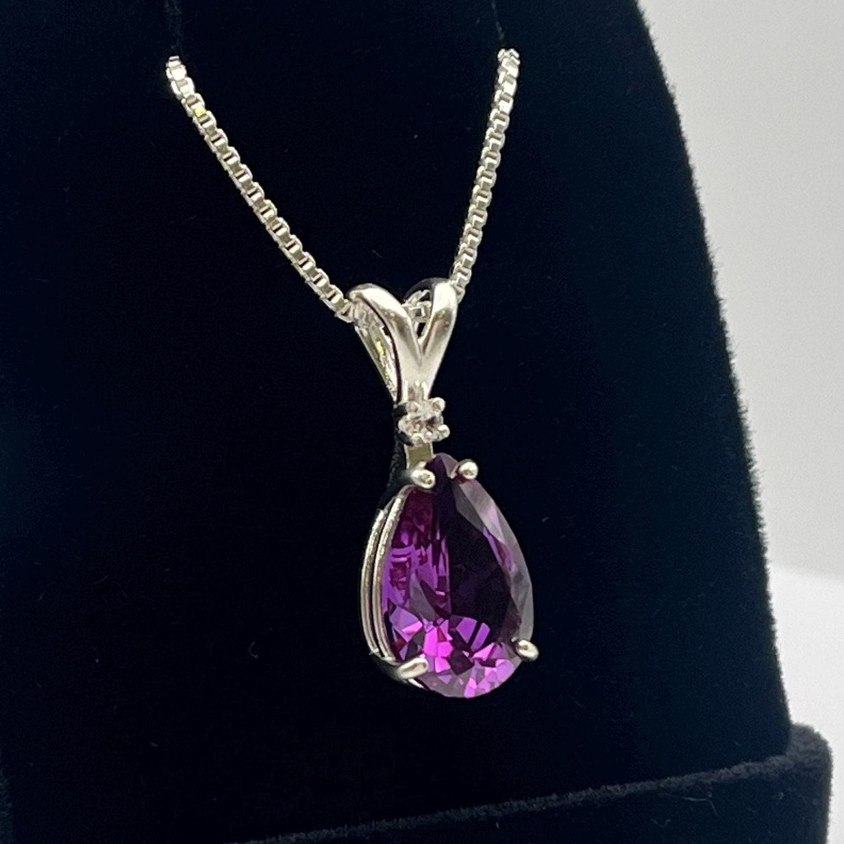 BEAUTIFUL 7ct Alexandrite & White Sapphire Sterling Silver Pear Pendant Necklace Jewelry Gift Color Change June Birthday