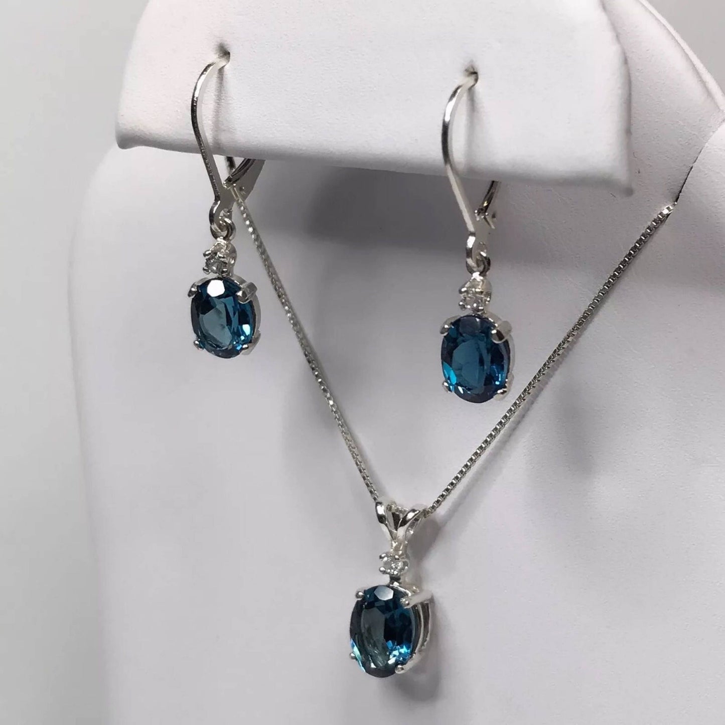 Beautiful 5.3ctw London Blue Topaz Necklace & Earrings Set