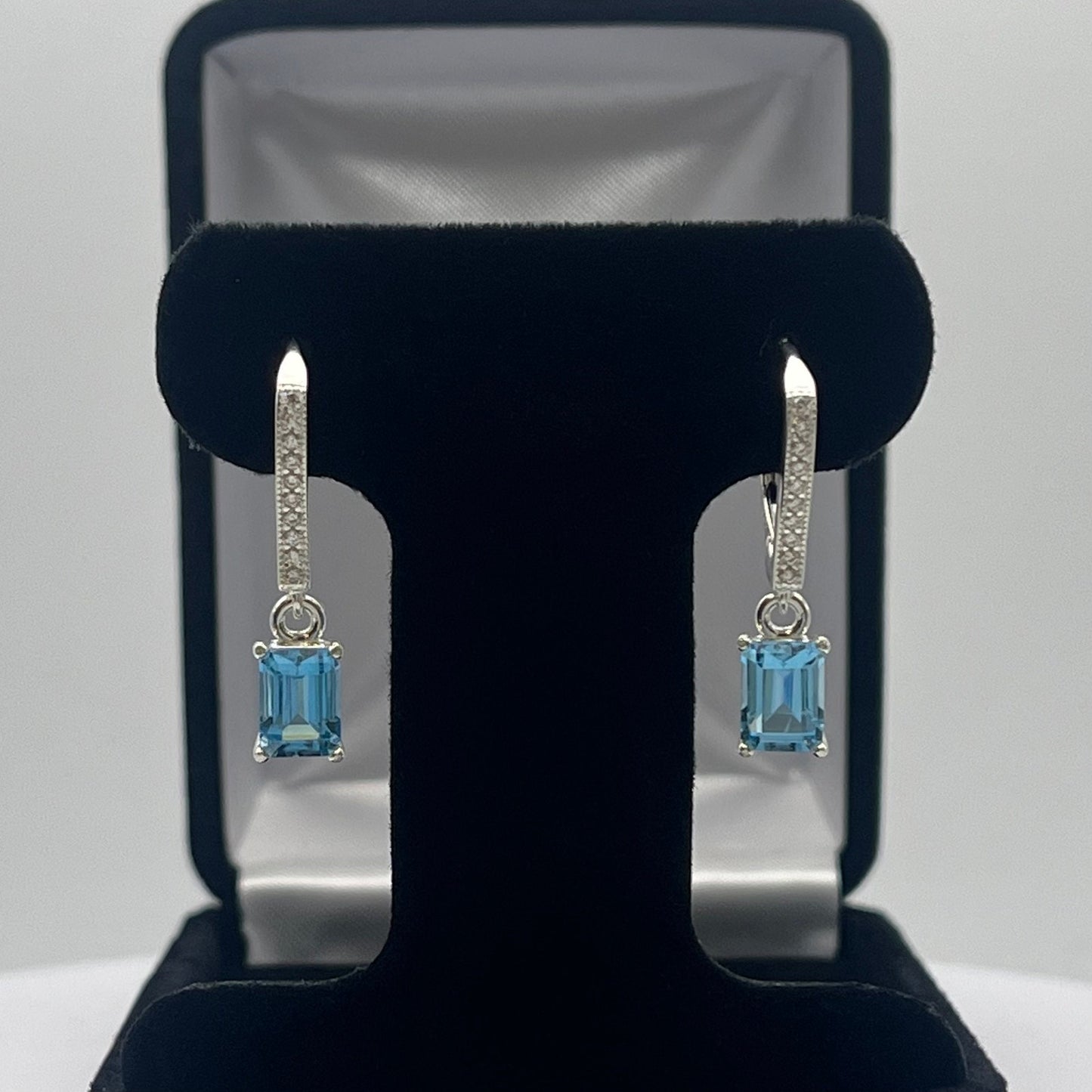 BEAUTIFUL 2.6cts London Blue Topaz Earrings in Sterling Silver