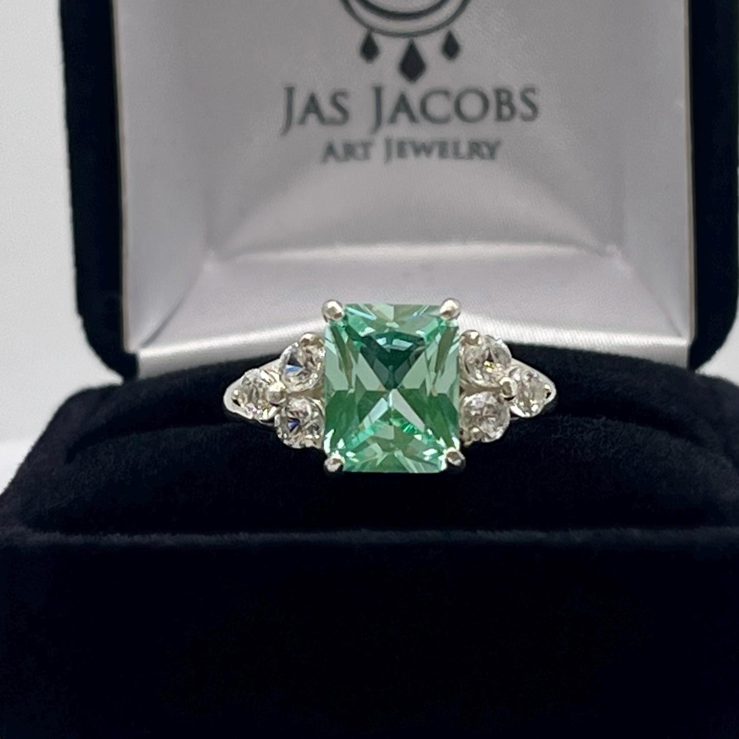 BEAUTIFUL 4ct Sea Foam Green Spinel & White Topaz Ring Emerald Cut Ice Green Ring