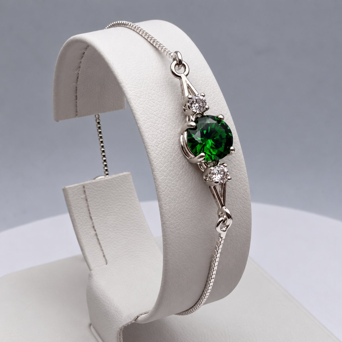 2ctw Emerald & White Sapphire Adjustable Bolo Bracelet