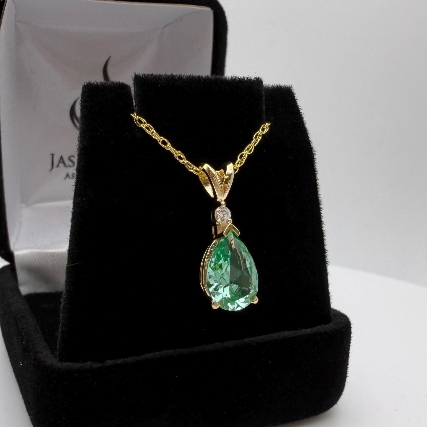 14k Gold 2ct Mint Green Spinel & Diamond Necklace Heirloom Quality Jewelry Gift