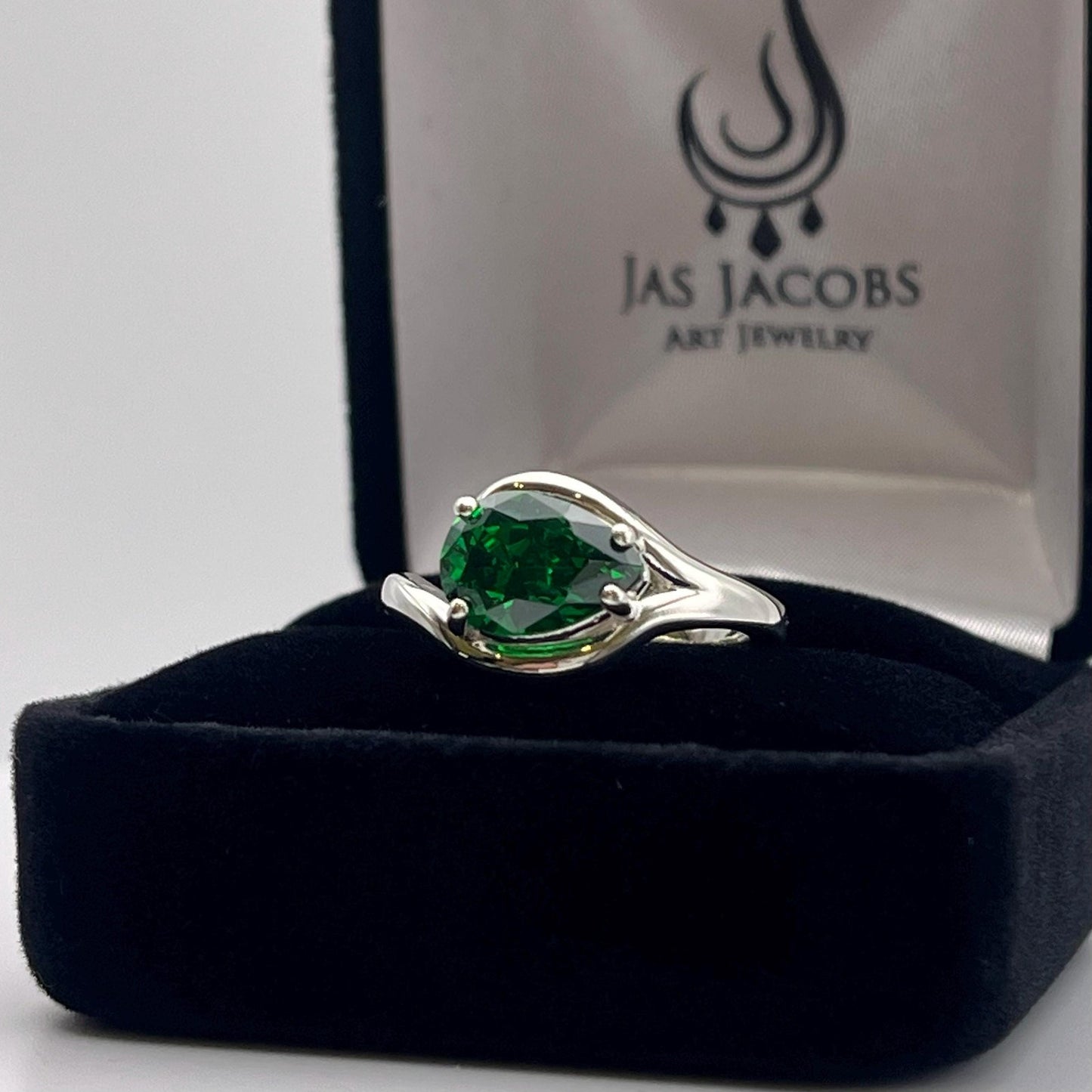 2.5ct Pear Cut Emerald Ring Size 6 Jewelry Gift Side Set Teardrop Ring