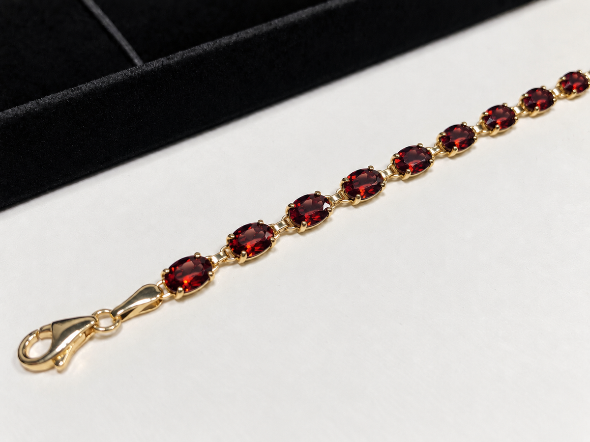 7ctw Oval Cut Mozambique Garnet Tennis Bracelet
