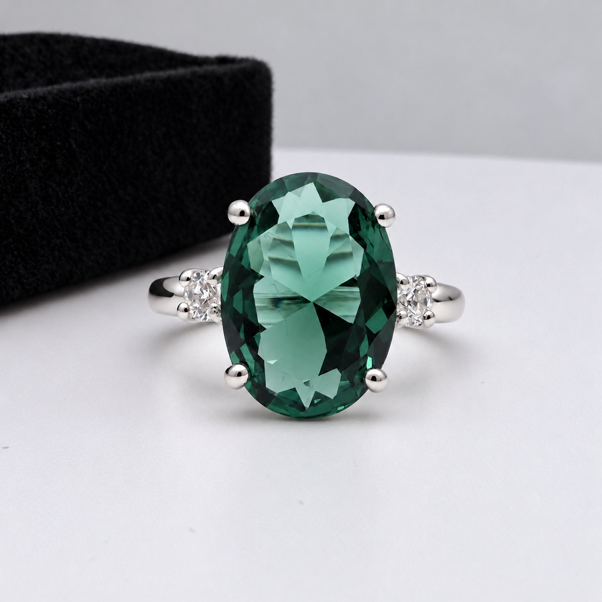 6ct Oval Green Quartz & White Sapphire Ring