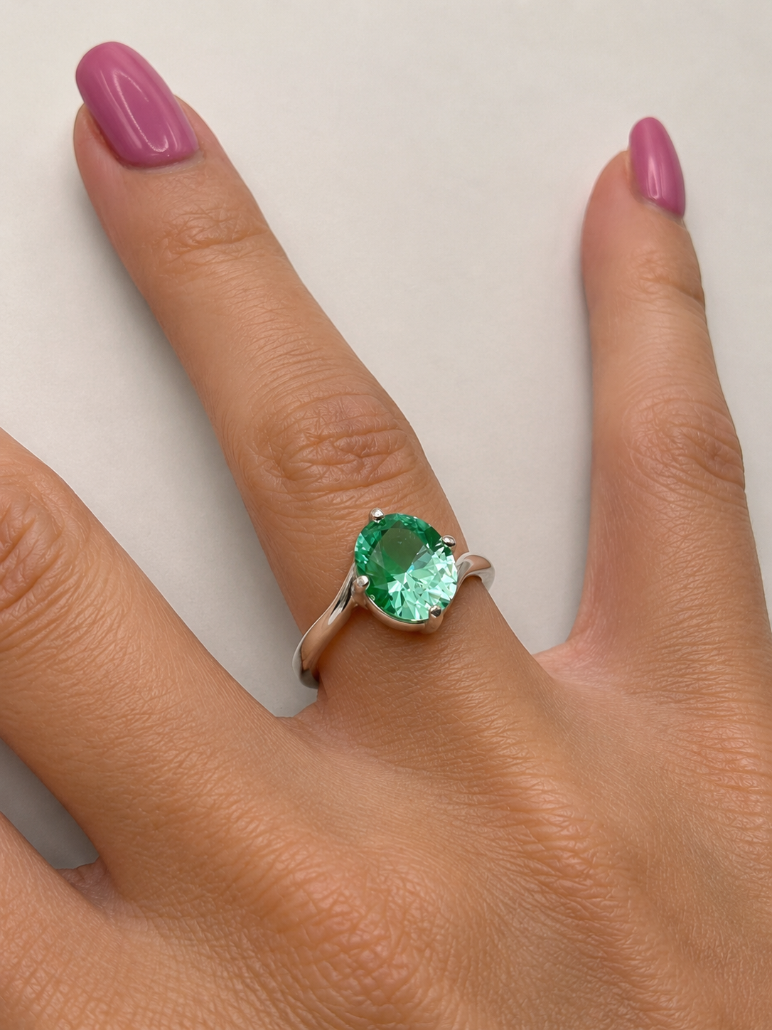 3ct Oval Mint Green Spinel Ring | Split Bypass Solitaire