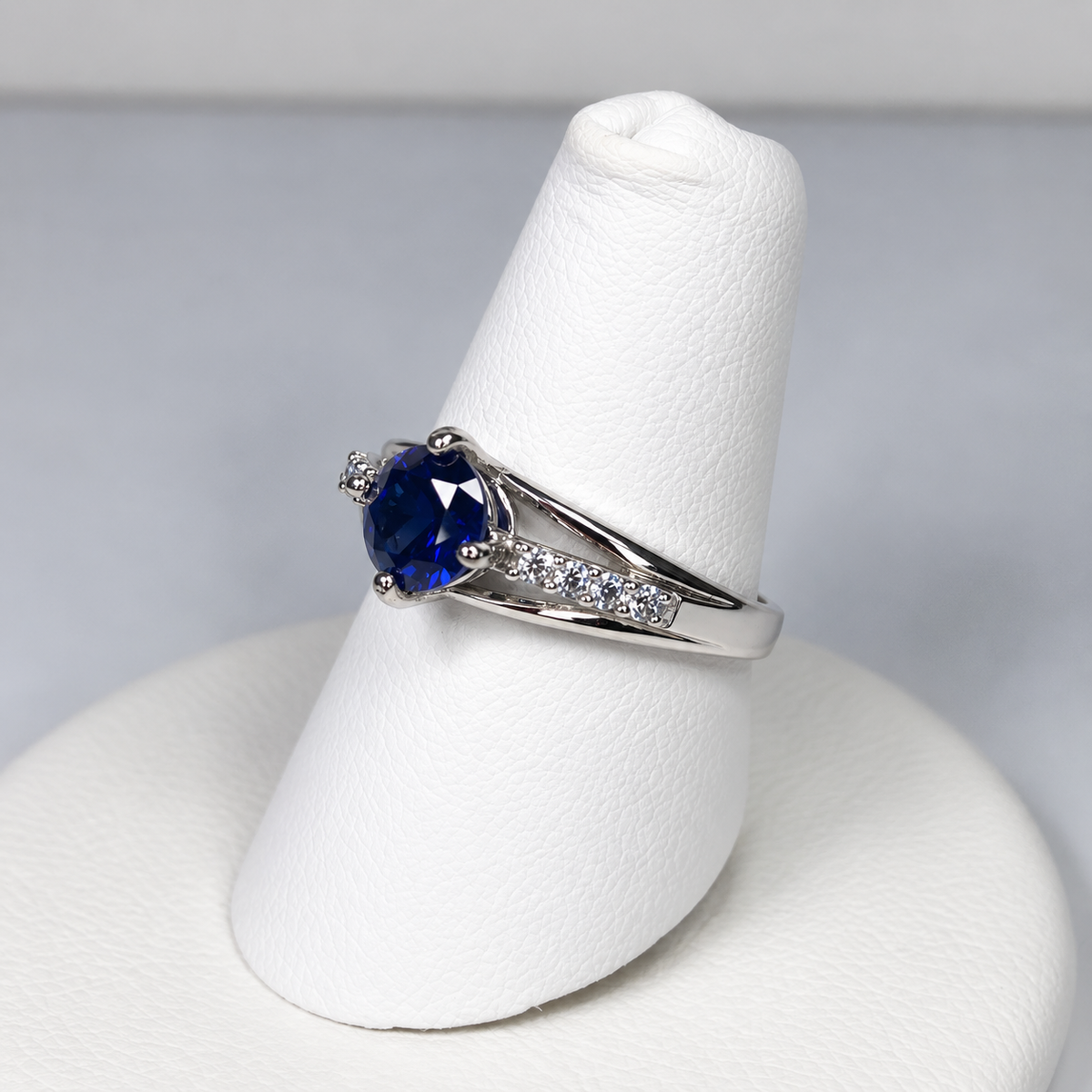 1.16ct Blue & White Sapphire Triple Split Shank Ring