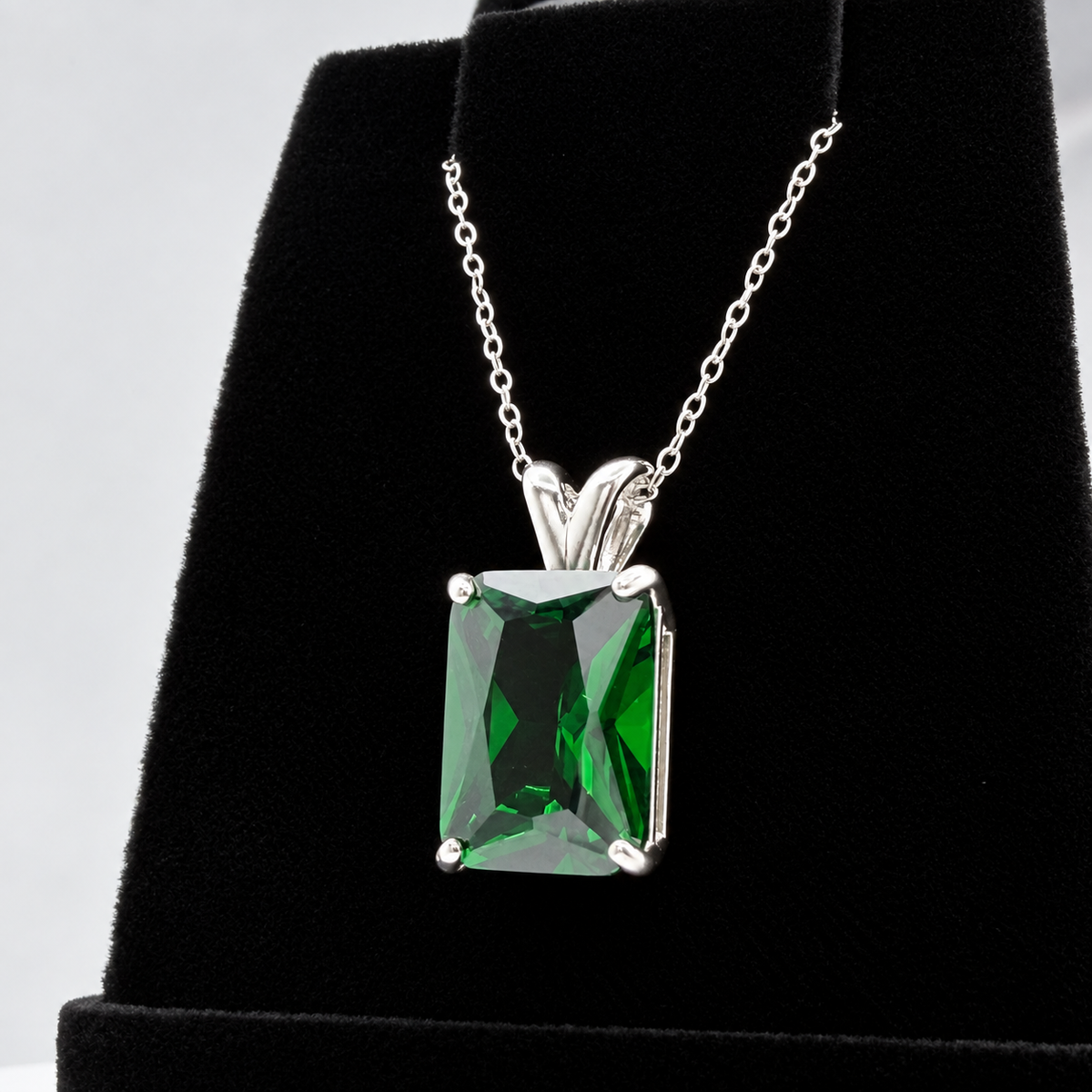 7ct Emerald Cut Simulated Emerald Pendant Necklace