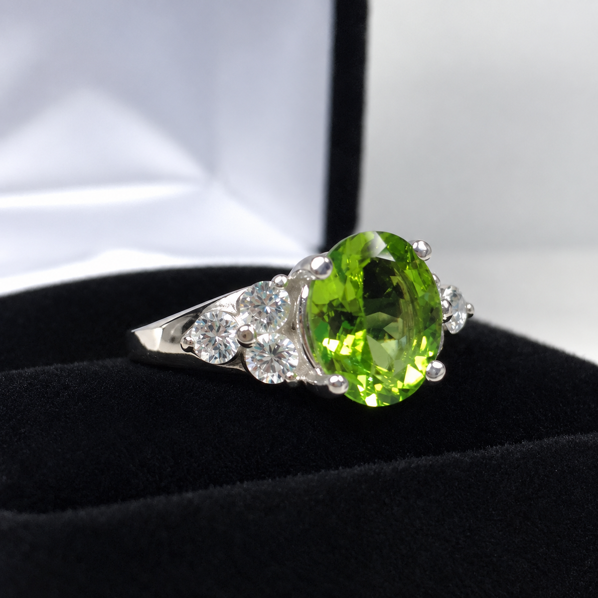 2.84ctw Oval Arizona Peridot & Diamond Ring