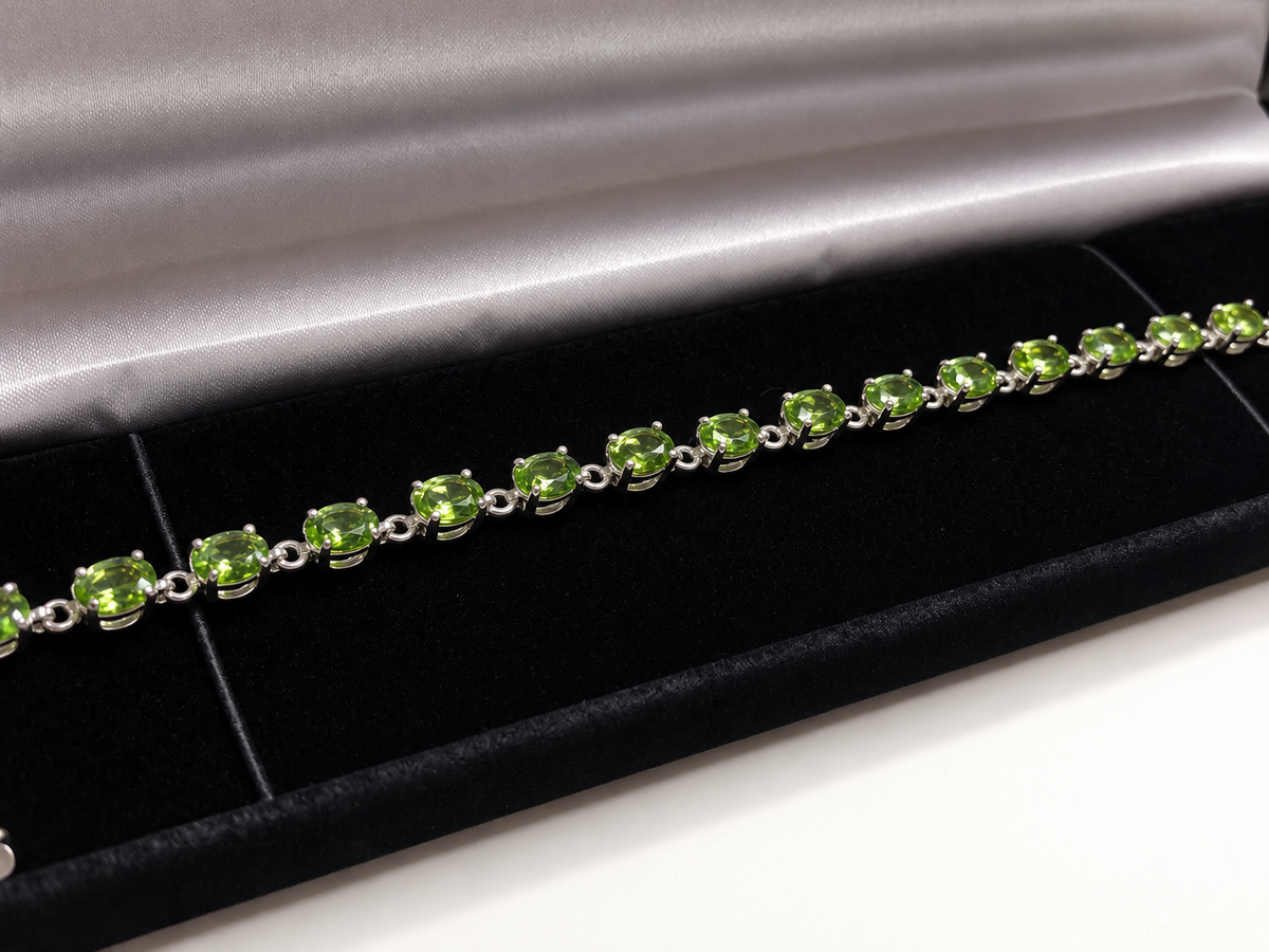 14ctw Oval Cut Peridot Gemstone Tennis Bracelet