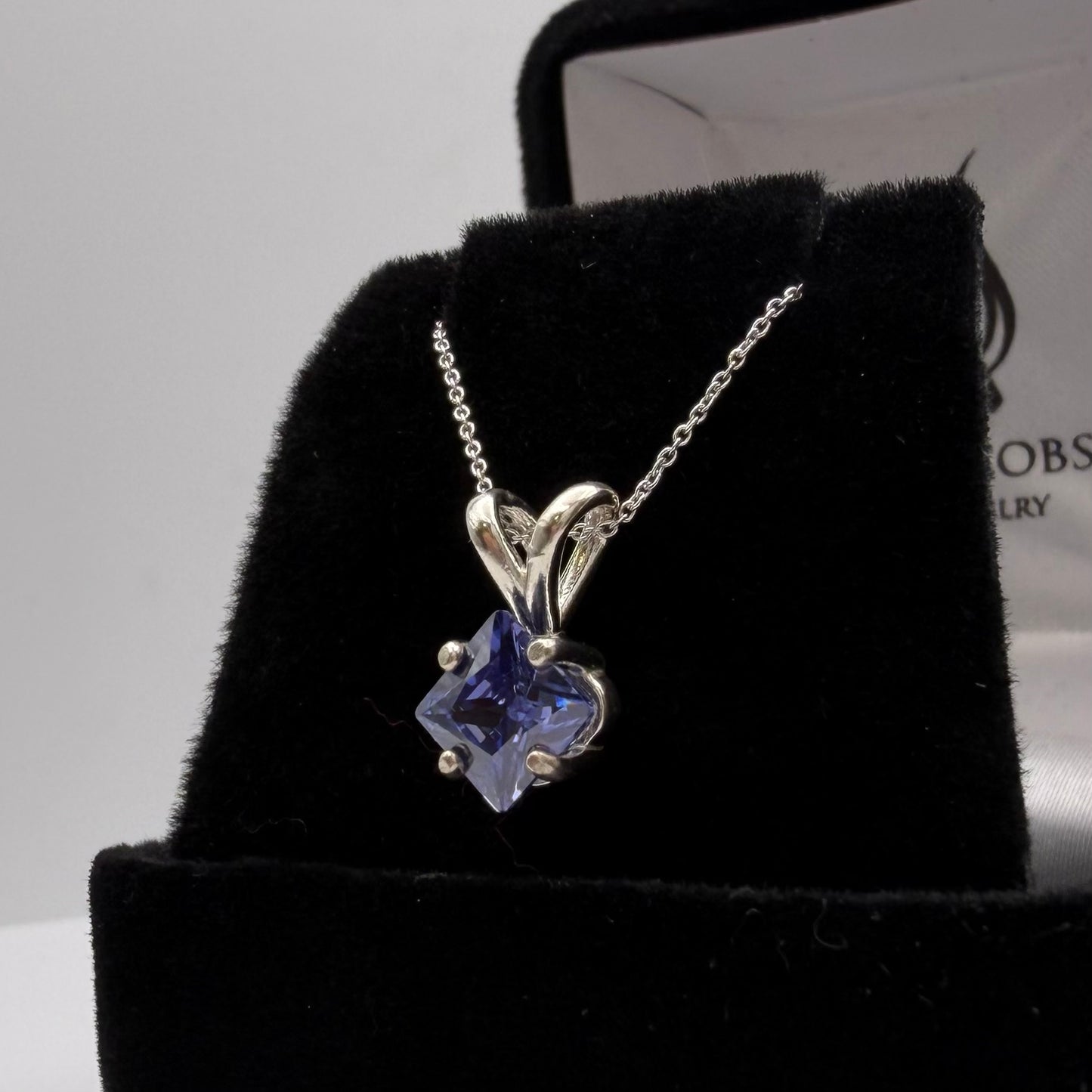 1 Ct Princess Cut Simulated Tanzanite Solitaire Pendant Necklace