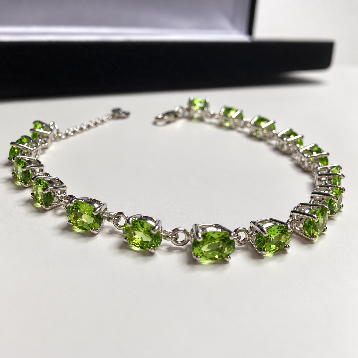 14ctw Oval Cut Peridot Gemstone Tennis Bracelet