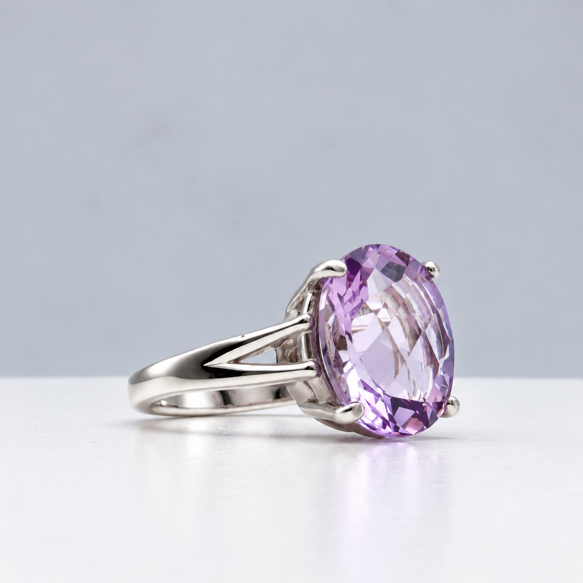 4.5ct Oval Rose de France Amethyst Ring in Solid Gold