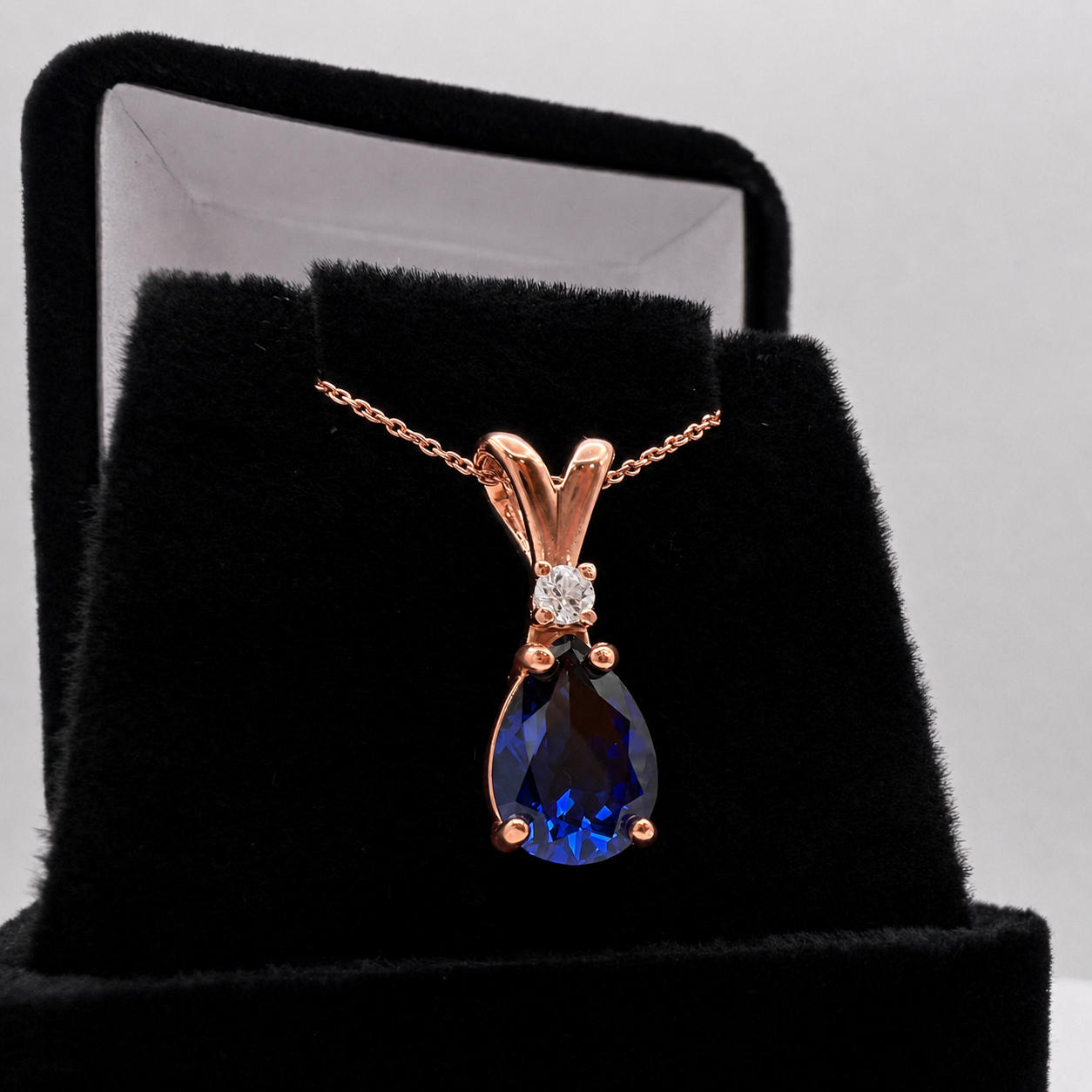 2.5 Ct Pear Cut Sapphire & Diamond Pendant Necklace