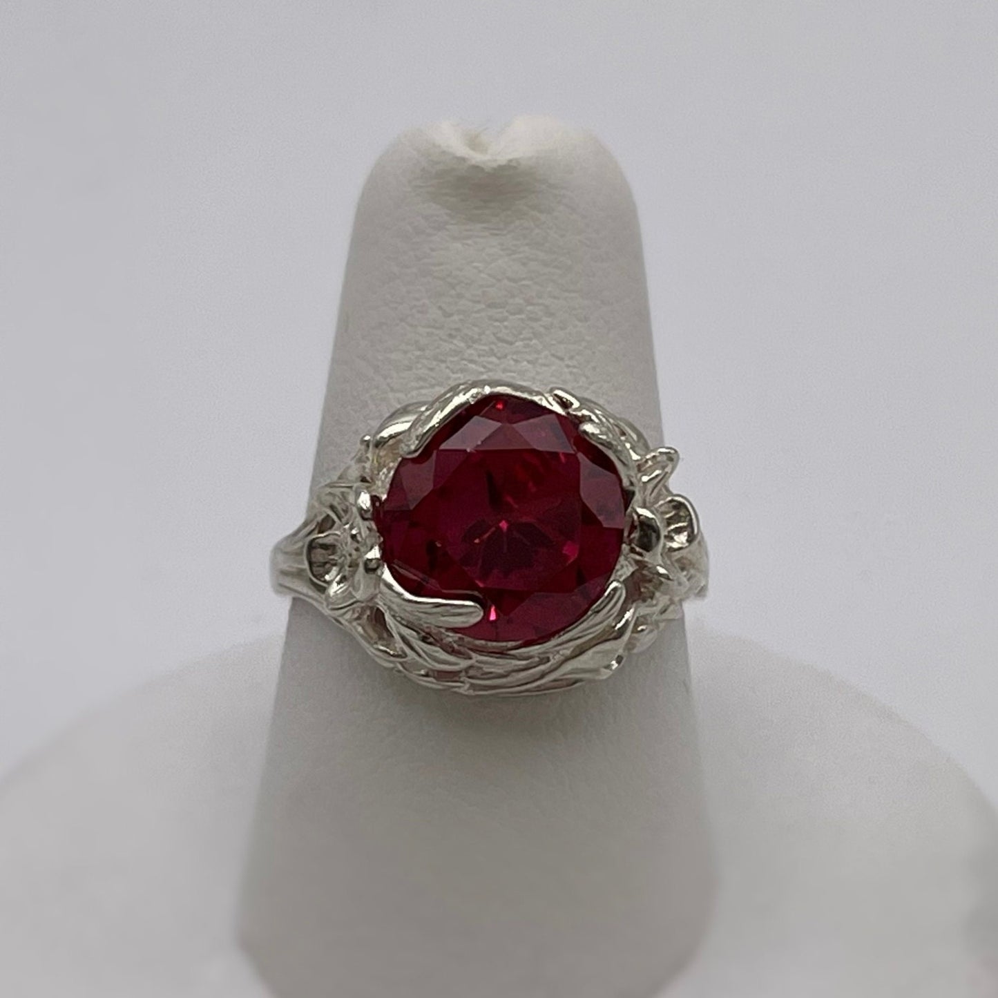 Gorgeous 4ct Lab Grown Ruby Sculptural Ring Size 7