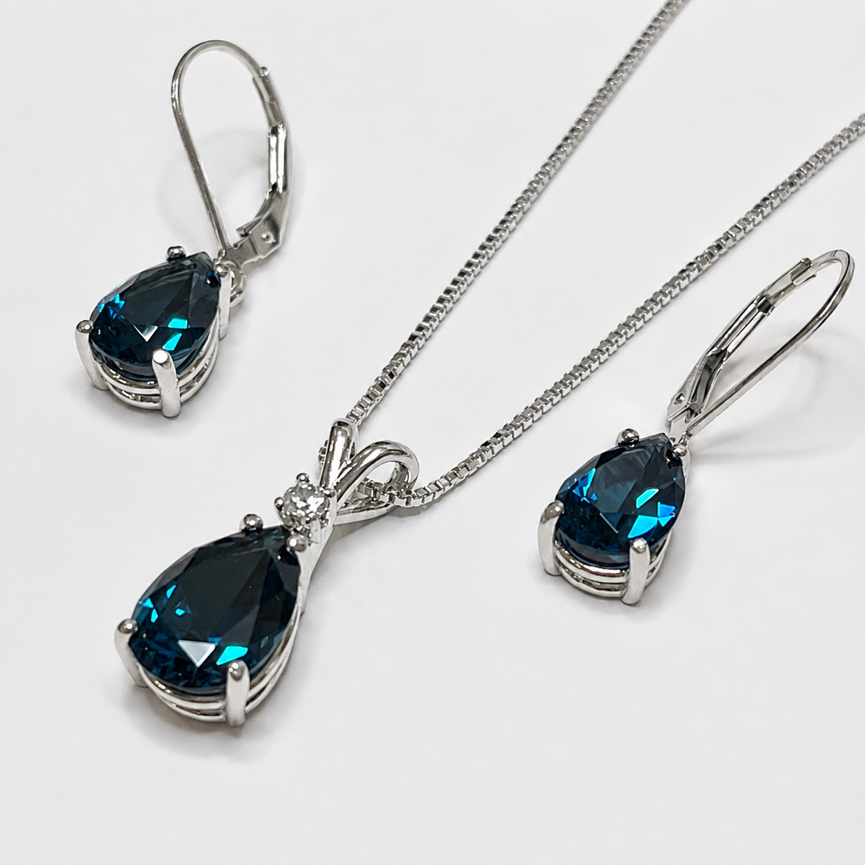 7ctw Pear Cut London Blue Spinel & White Topaz Necklace & Earrings Set
