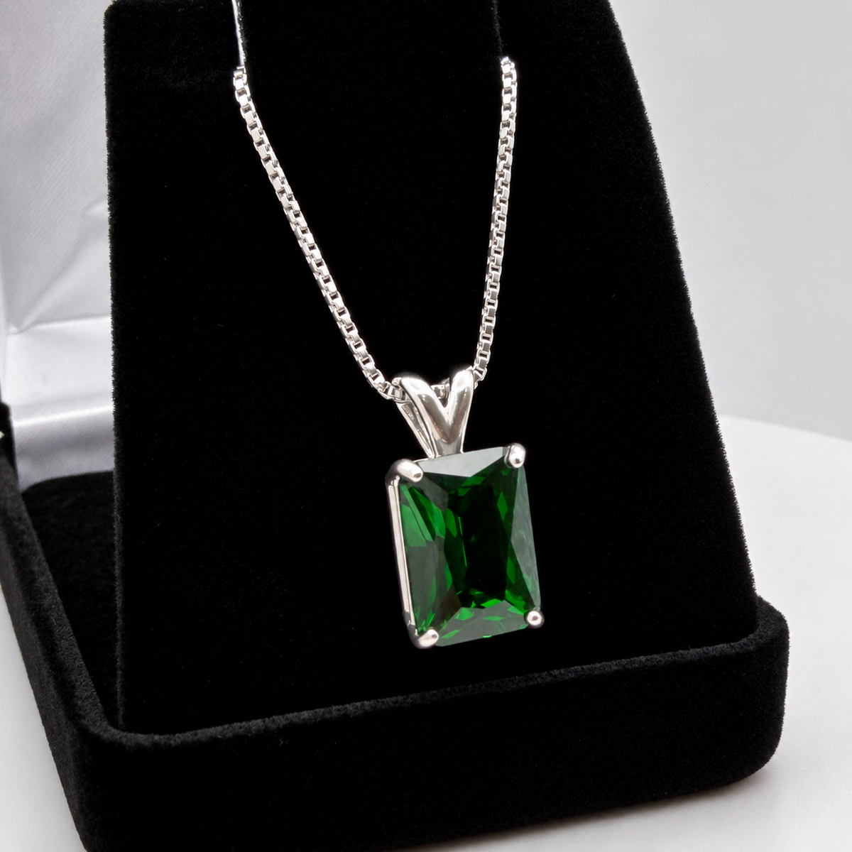7ct Emerald Cut Simulated Emerald Pendant Necklace