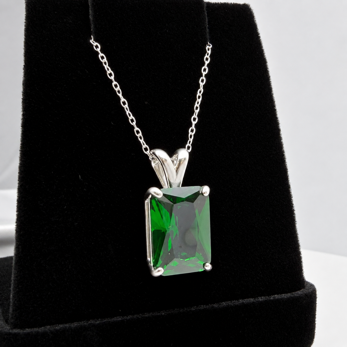 7ct Emerald Cut Simulated Emerald Pendant Necklace
