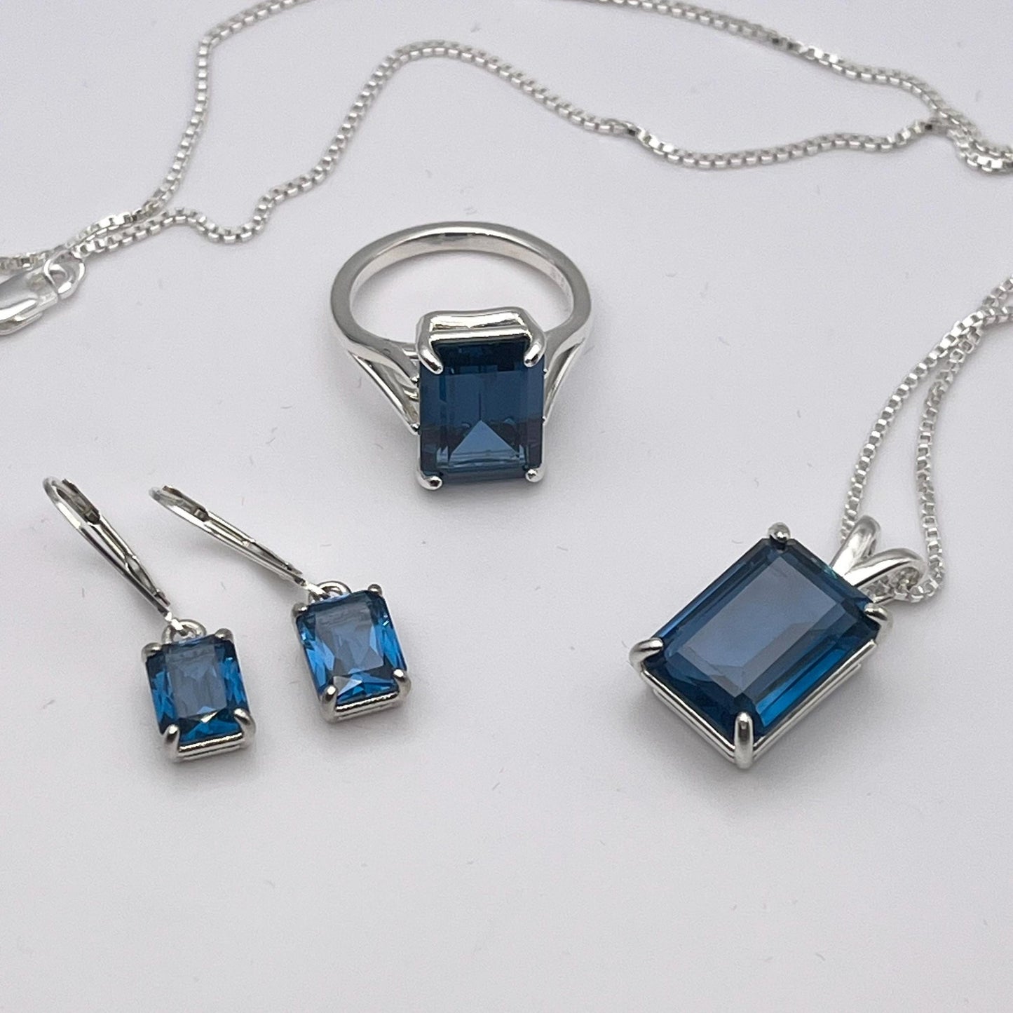 Beautiful 12ct London Blue Spinel Necklace Jewelry Gift London Blue Necklace Topaz Sim