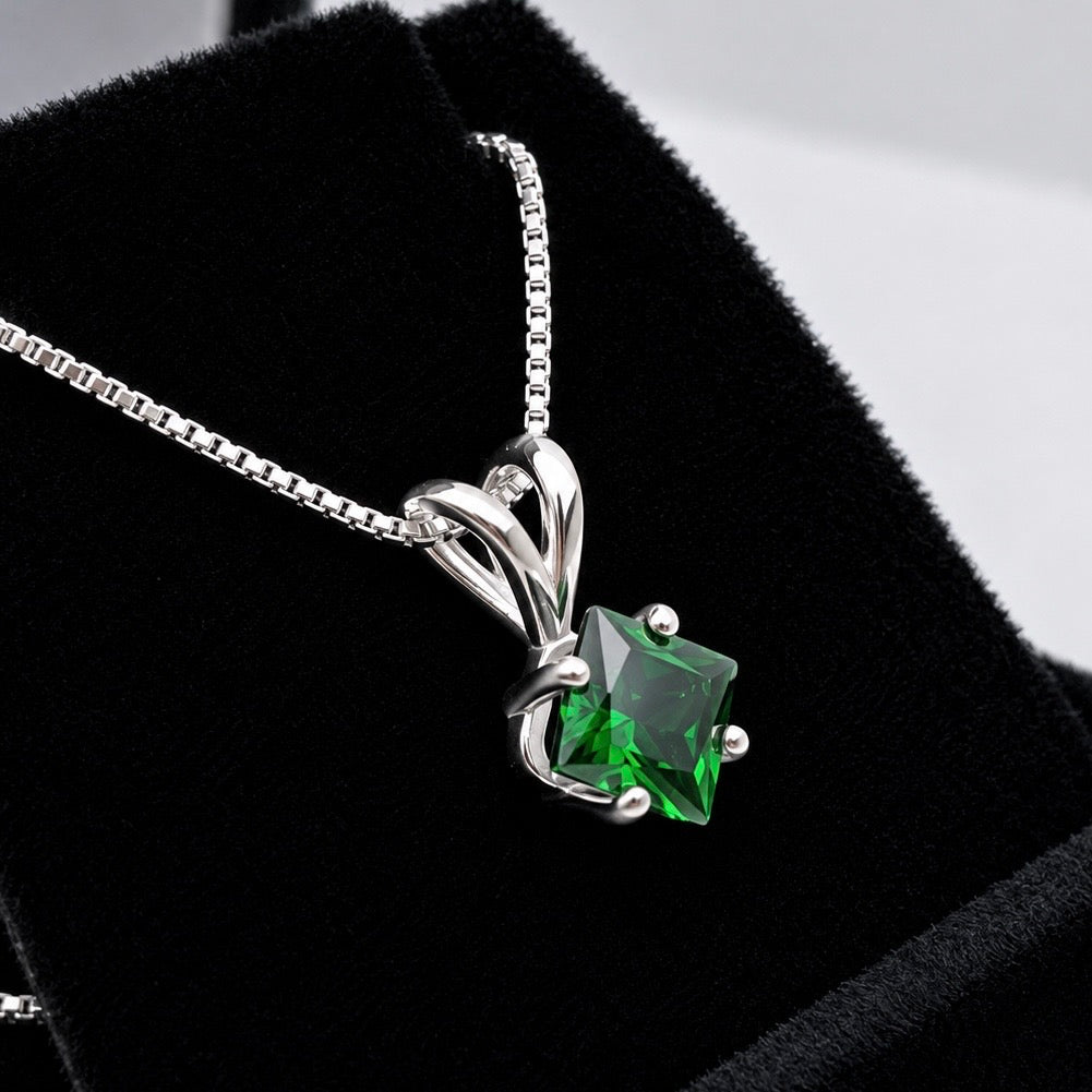 1 Ct Princess Cut Simulated Emerald Solitaire Pendant Necklace