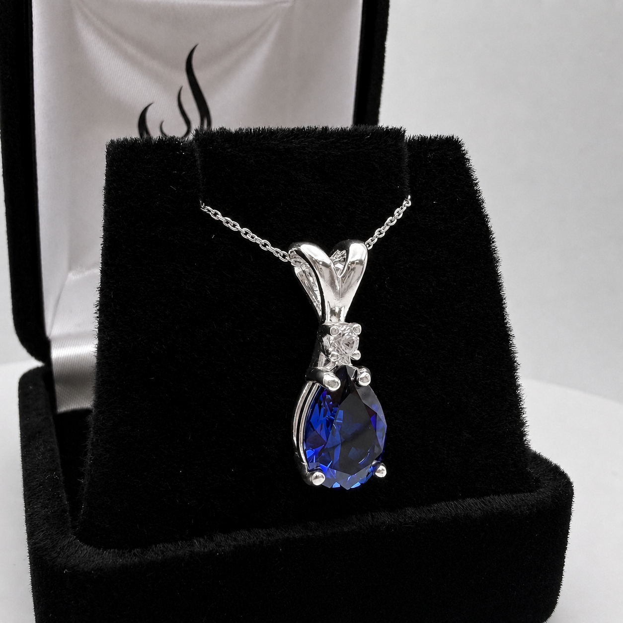 2.5 Ct Pear Cut Sapphire & Diamond Pendant Necklace