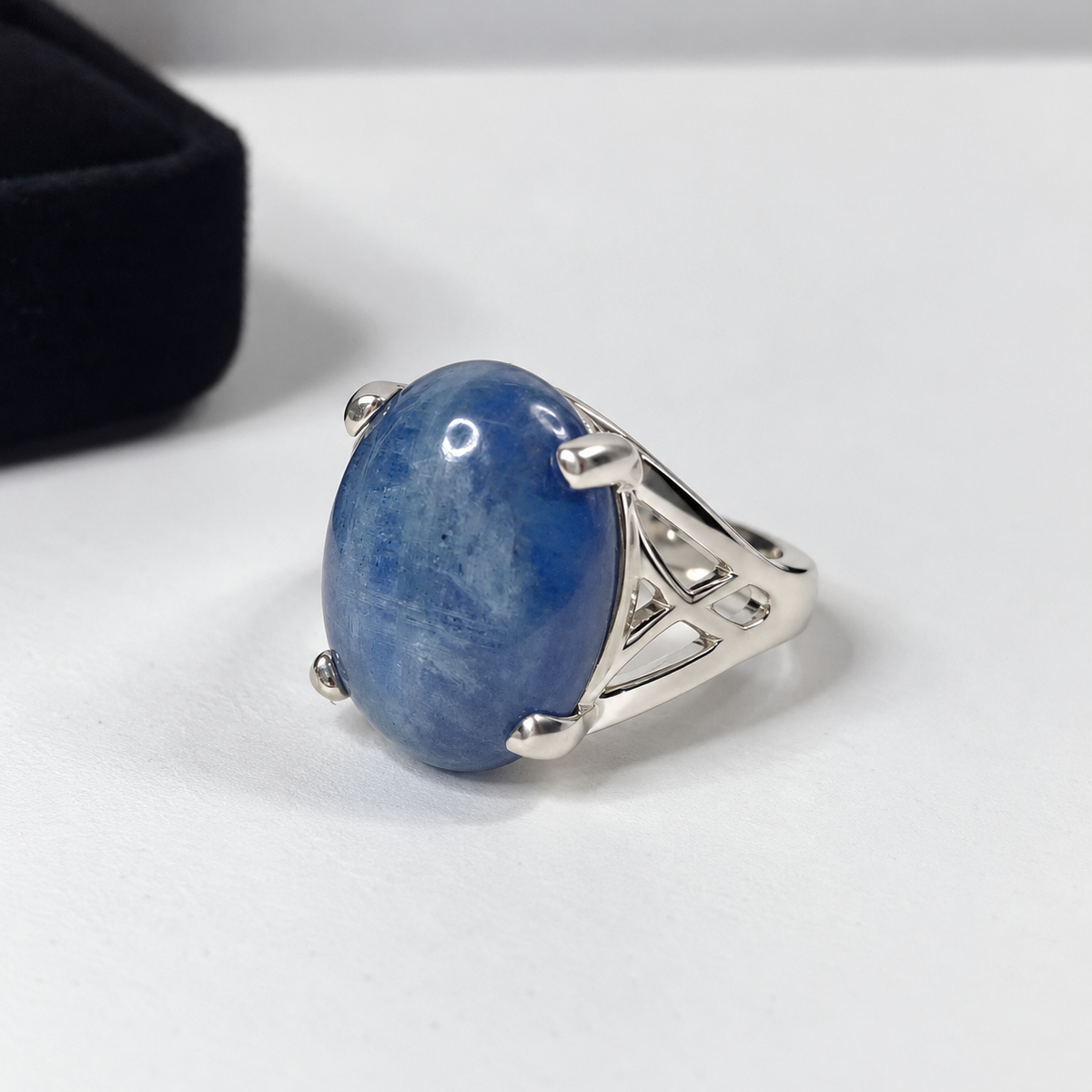 12ct Natural Blue Kyanite Ring – Oval Cabochon with Geometric Openwork Band