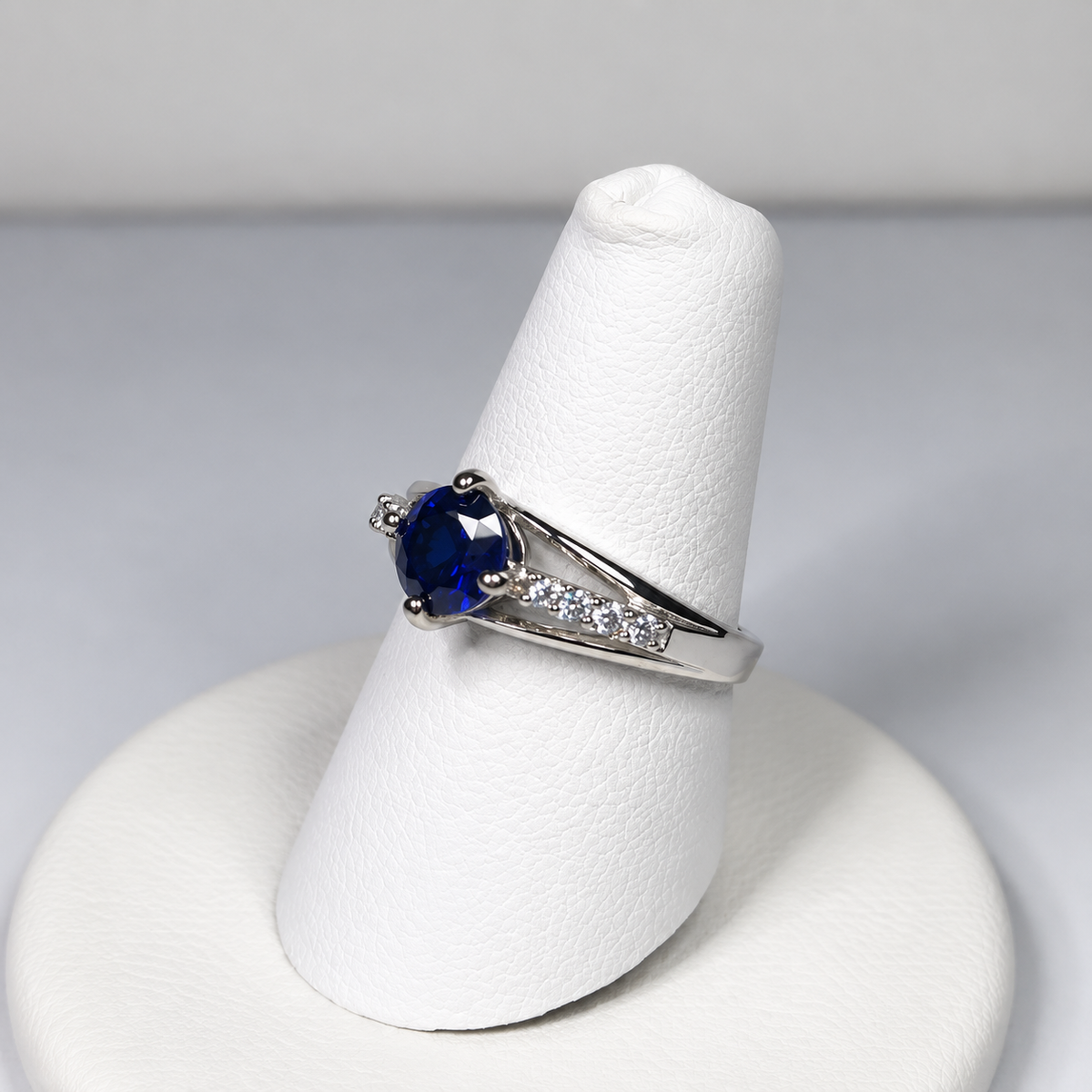 1.16ct Blue & White Sapphire Triple Split Shank Ring