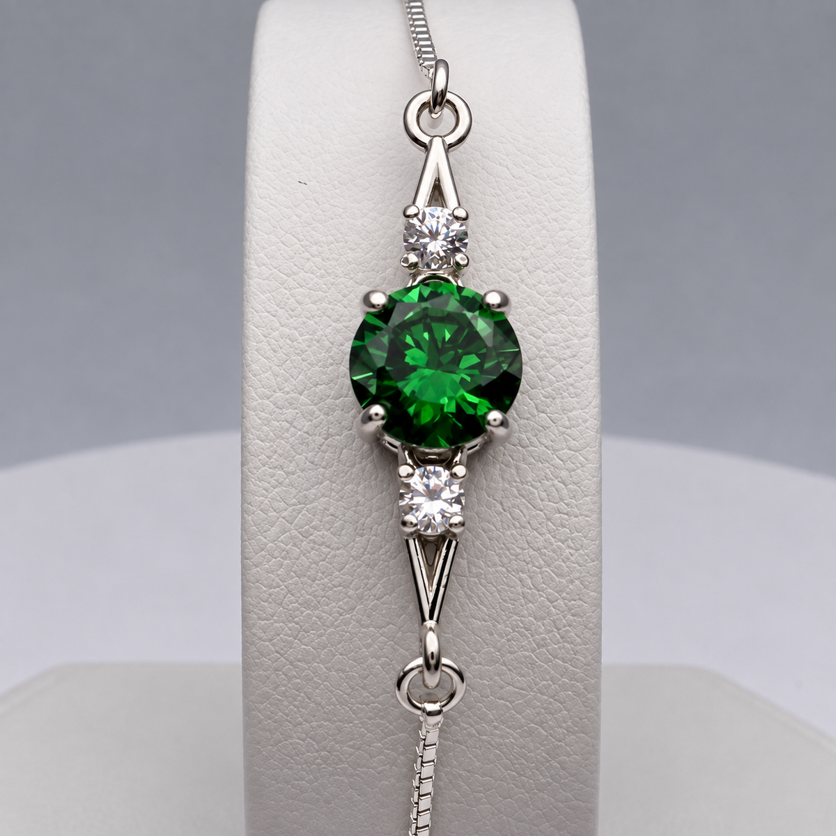 2ctw Emerald & White Sapphire Adjustable Bolo Bracelet