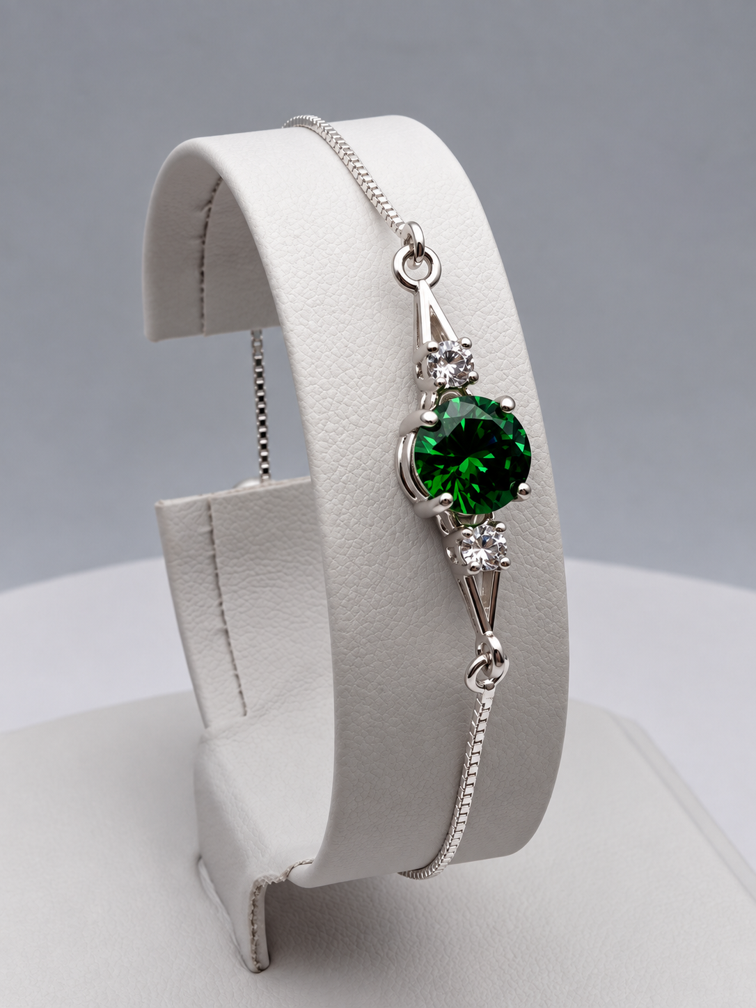 2ctw Emerald & White Sapphire Adjustable Bolo Bracelet