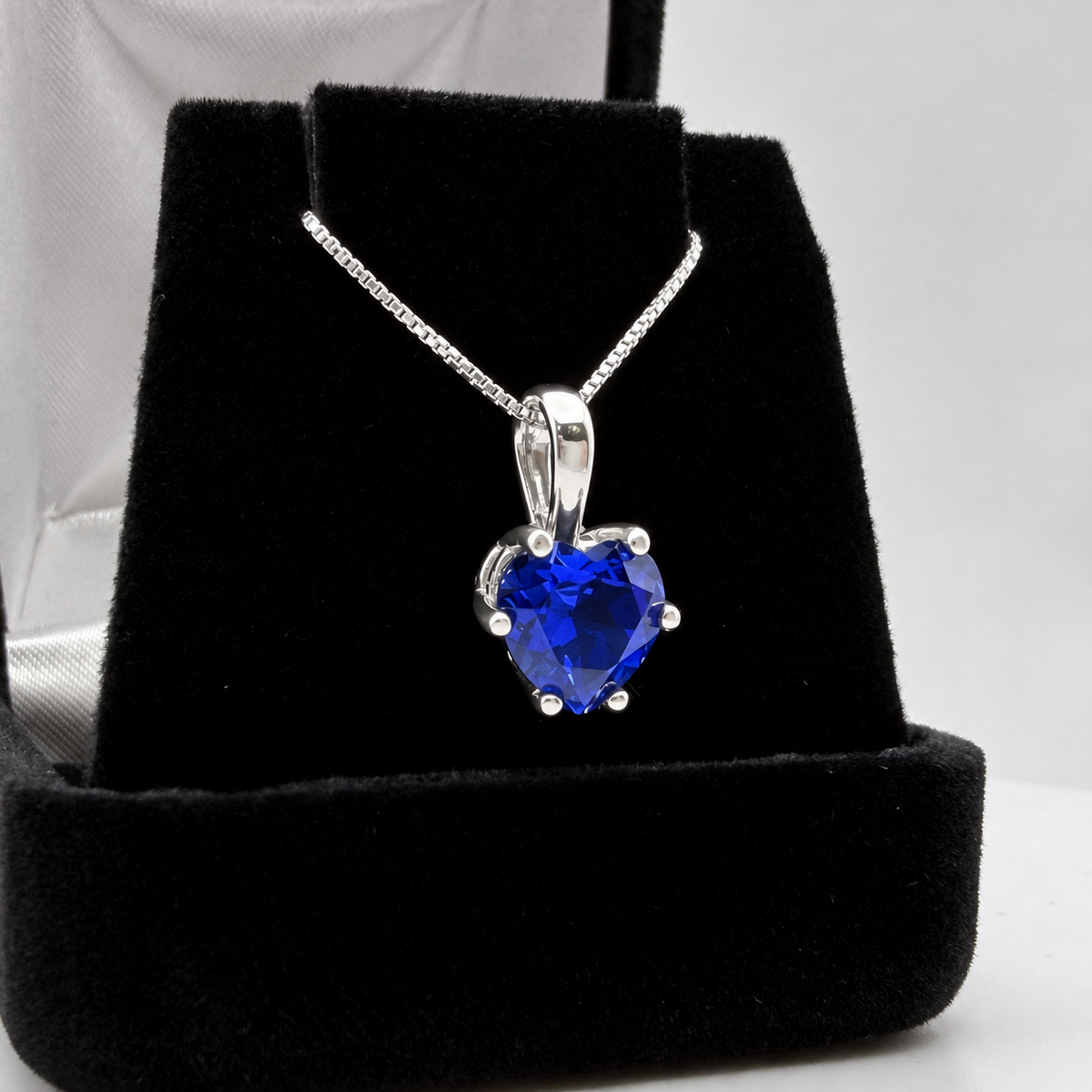2ct Heart Cut Sapphire Pendant Necklace