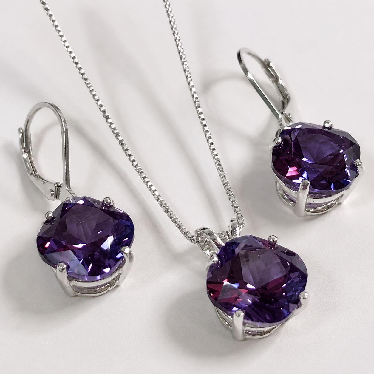 15ctw Cushion Cut Alexandrite Necklace & Earrings Set